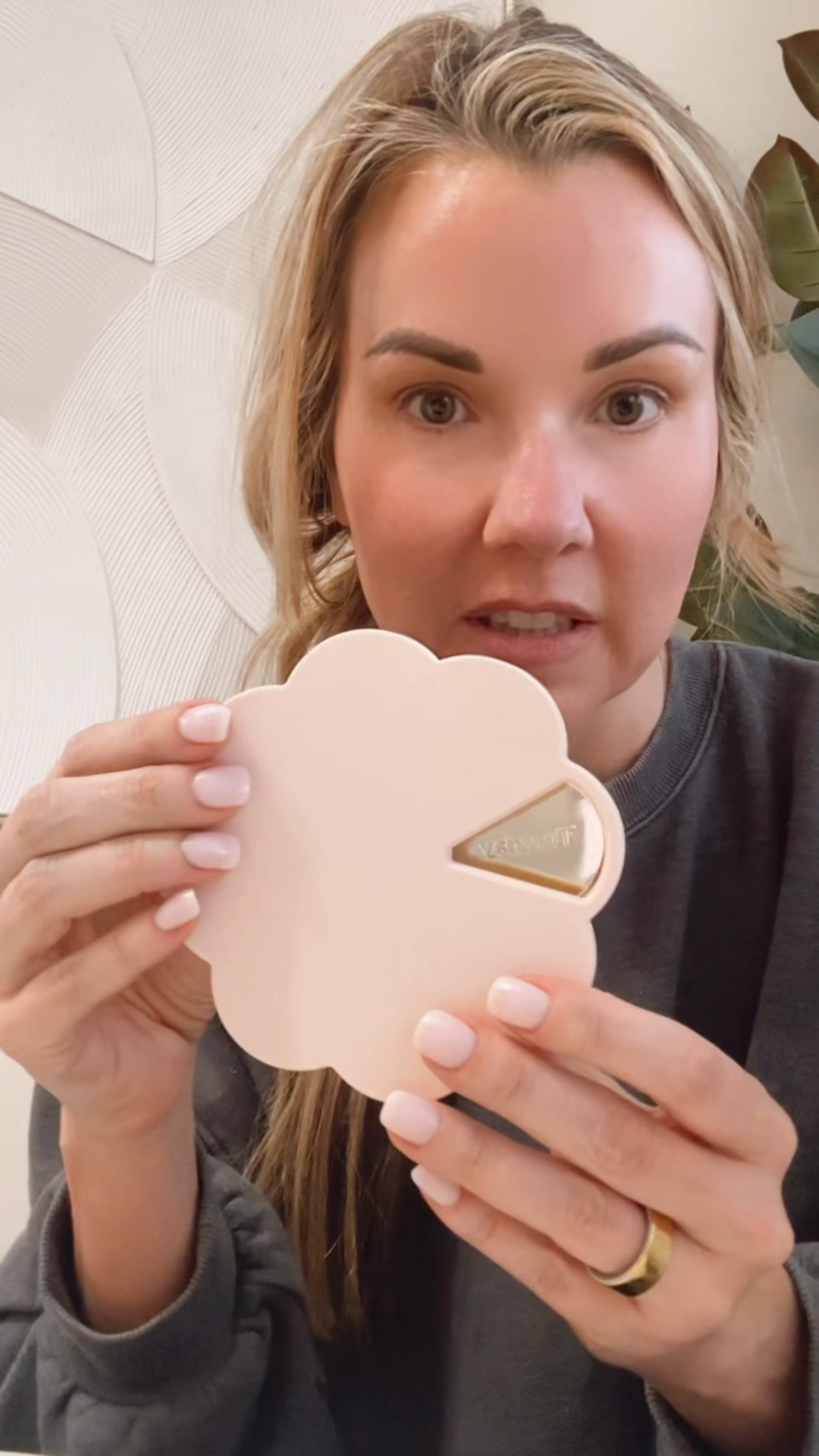 Pill compact- but make it feminine and cute! 🥰 

#LTKmomlife #LTKdayinmylife