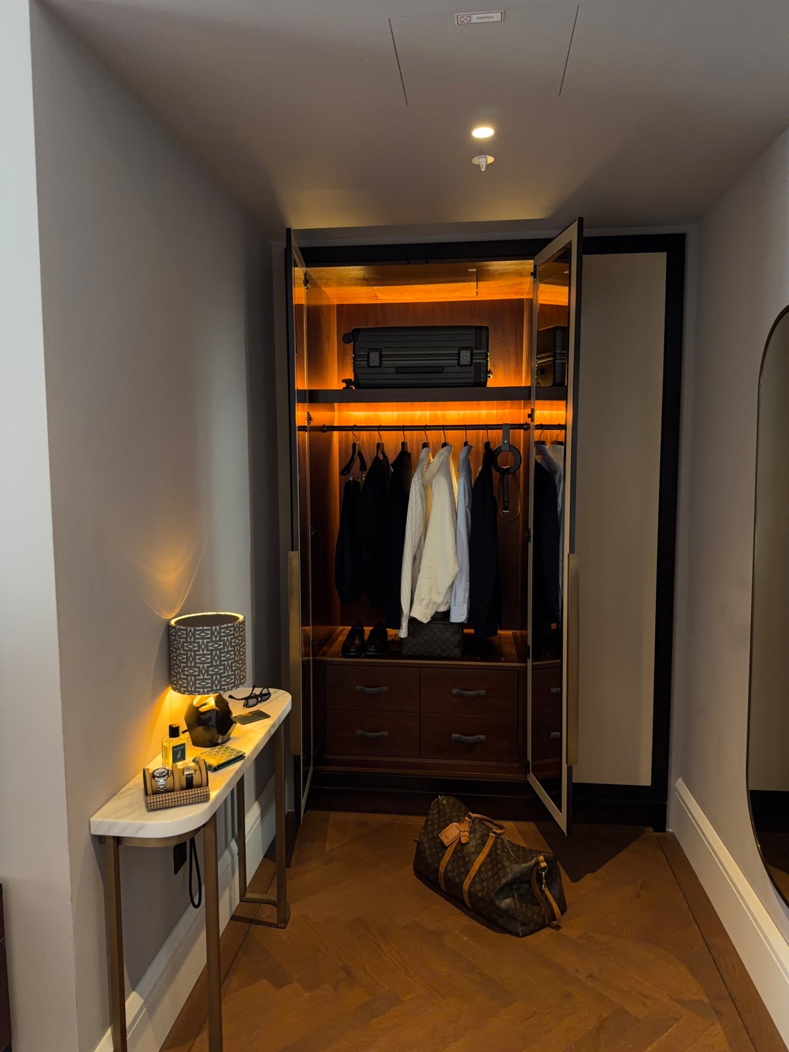 Travel wardrobe essentials 😮‍💨

#LTKspring #LTKstyletip #LTKherren