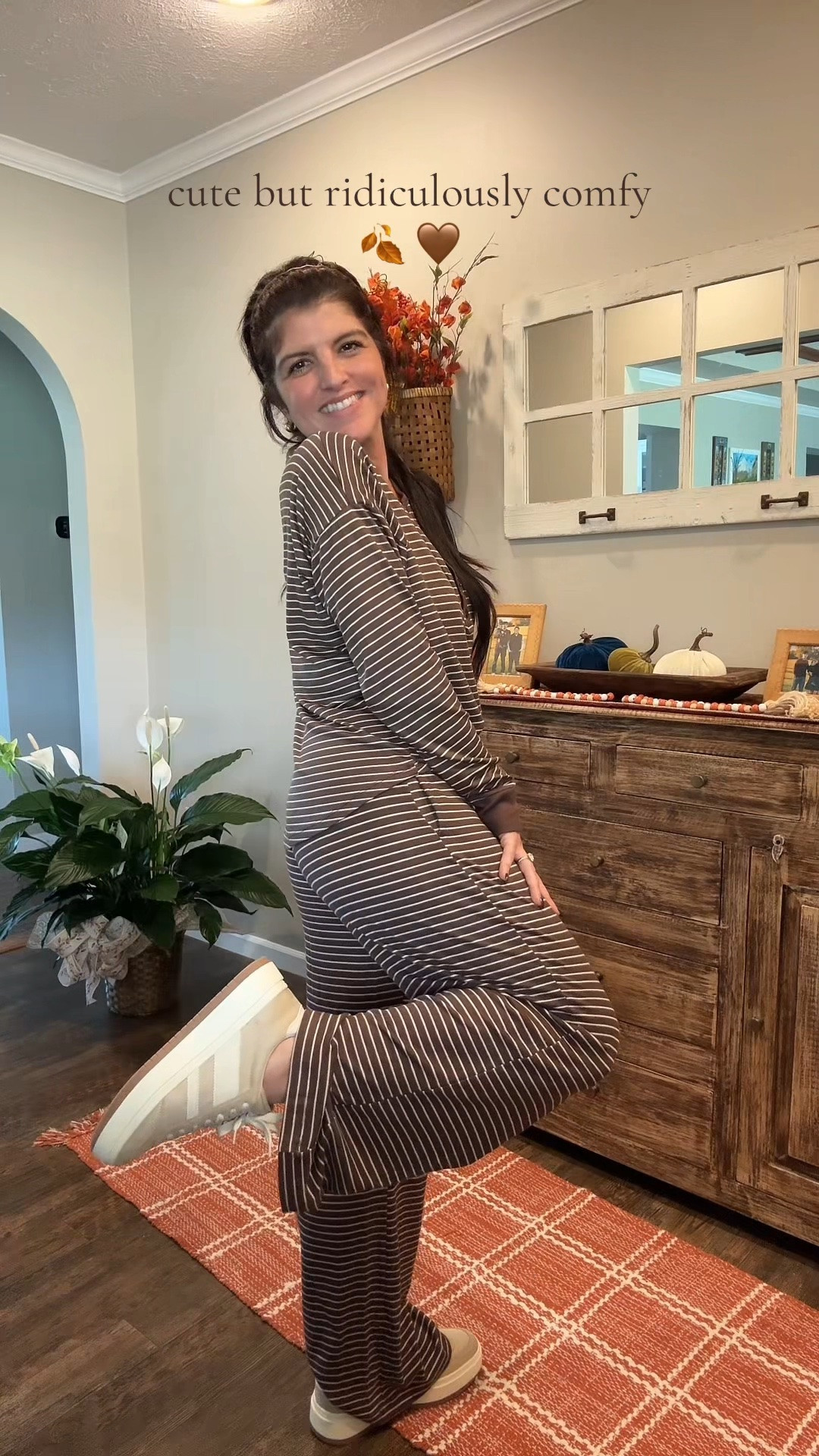 Soft, cozy, comfy AND cute 🤎 This lounge set + sneakers combo is exactly the kind of outfit I want to live in all fall. 🍂✨ Everything is linked in my LTK!

#LTKgrwm #LTKootd #LTKmomlife