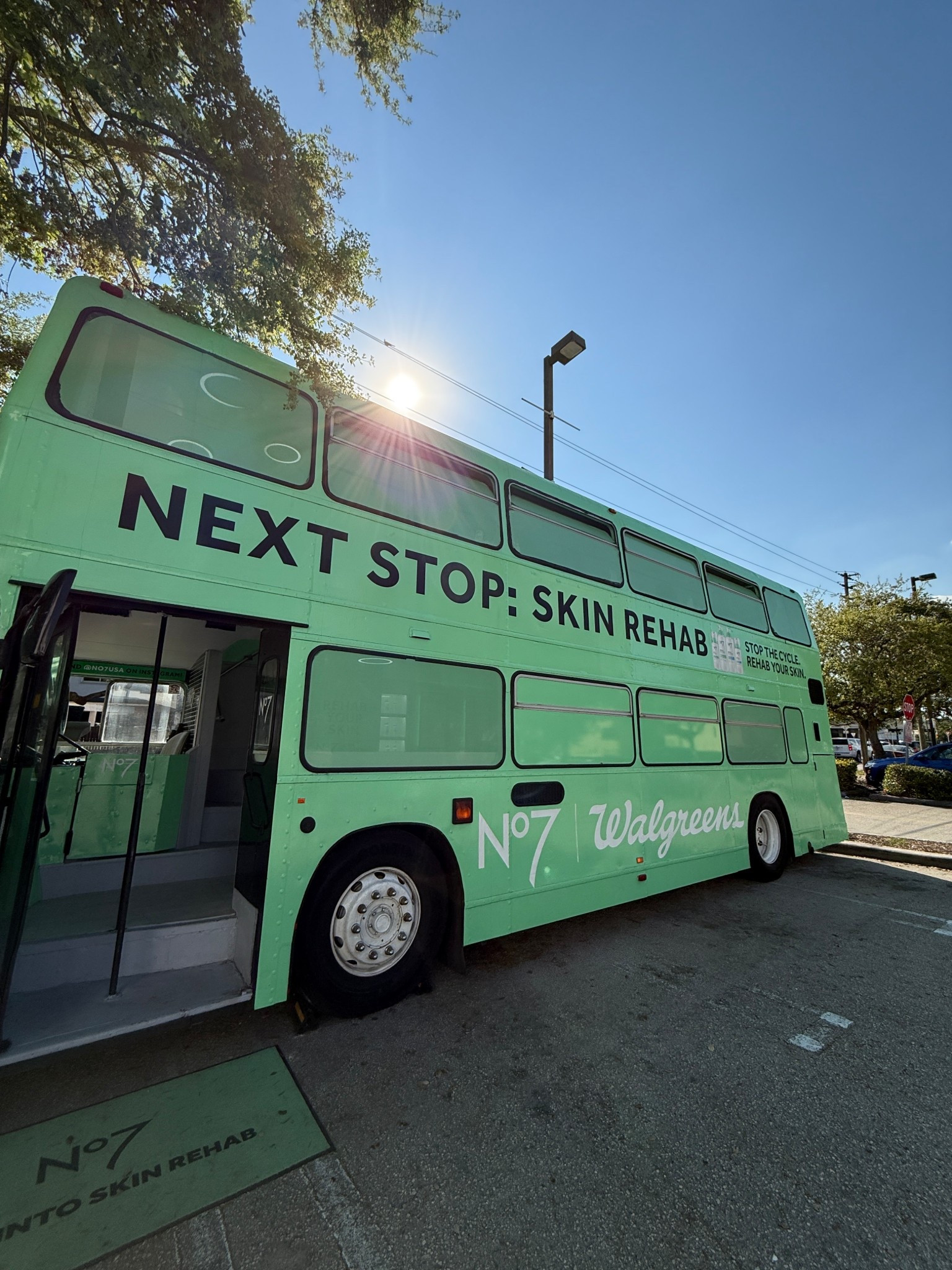 No. 7 pop-up in Miamii

#LTKBeauty #LTKMidsize