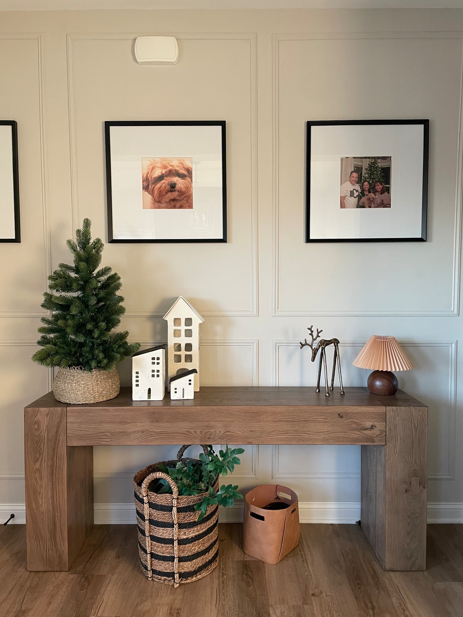 Entryway Console Table

#LTKHoliday #LTKHome #LTKSeasonal