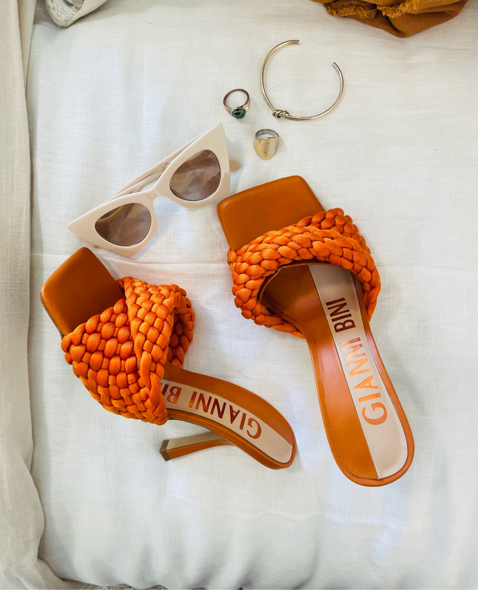 My favorite Fall Finds! 🧡✨

#LTKFindsUnder100 #LTKSaleAlert #LTKBeauty