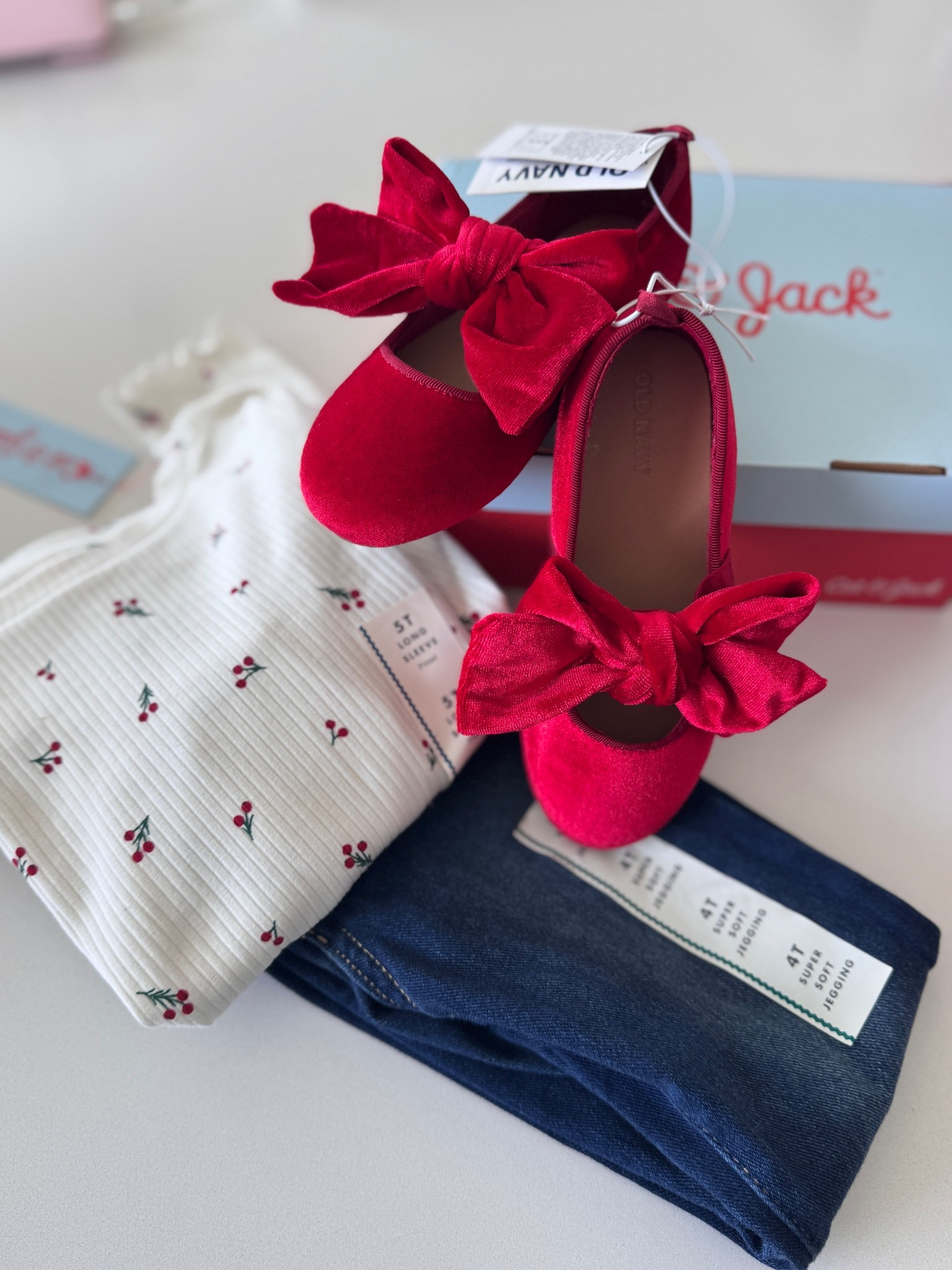 I’ll never stop loving these cutie red bow ballet flats for my 4 year old!! Guarantee these will sell out!! And they’re on sale today!! $12.50! 

#LTKSaleAlert #LTKHoliday #LTKGiftGuide