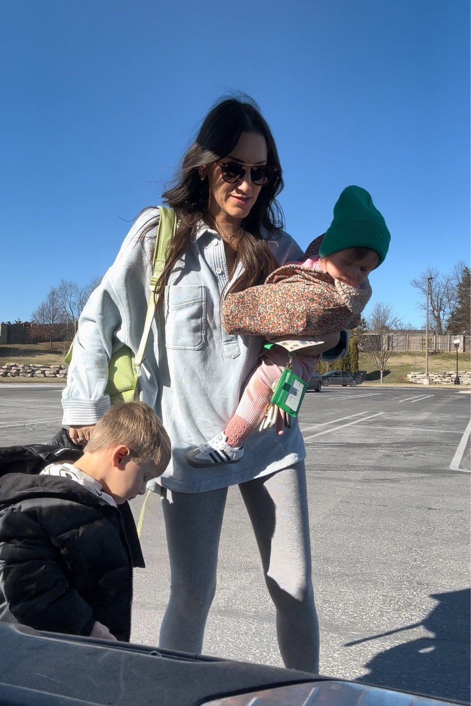 grocery store errand running momfit 

shirt-L
leggings-M

I’m 5’7” and size 6-8 usually 


#LTKFamily #LTKStyleTip #LTKFindsUnder100