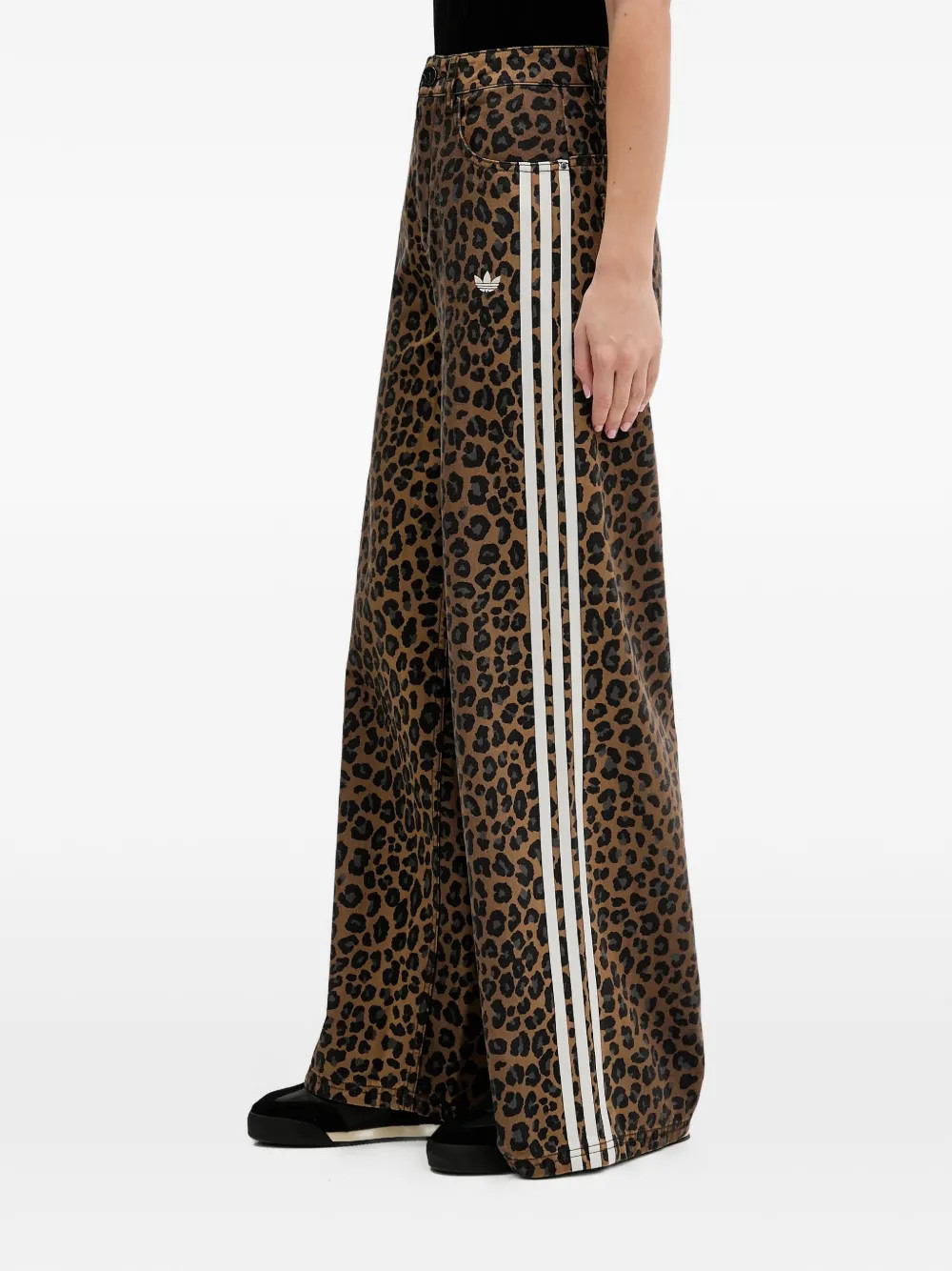 adidas leopard-print striped jeans - Brown | Farfetch Global