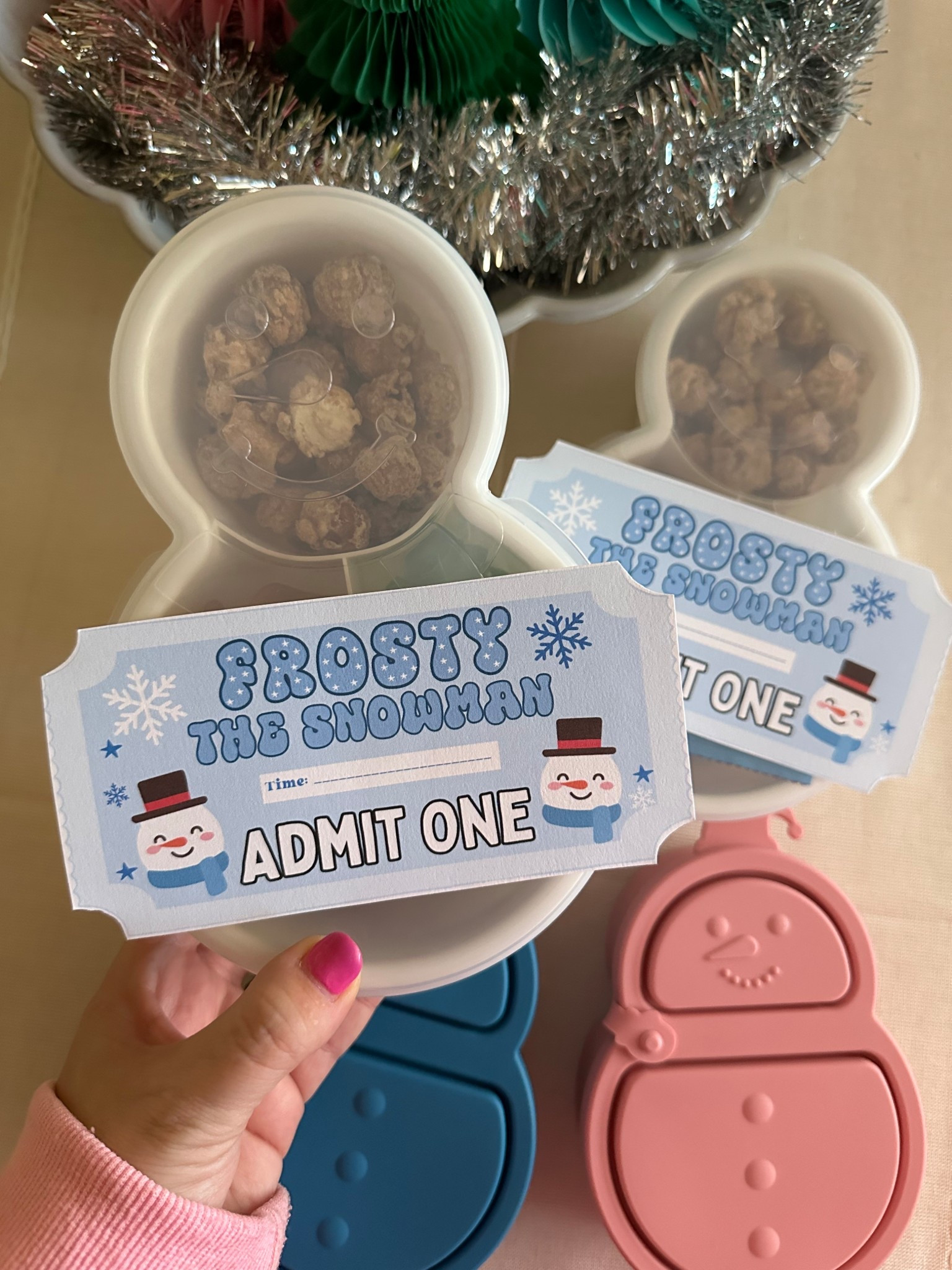The cutest little snowman containers that are perfect for movie night. Just pair with my free ticket you can grab on my IG page!

#LTKKids #LTKHoliday #LTKHome