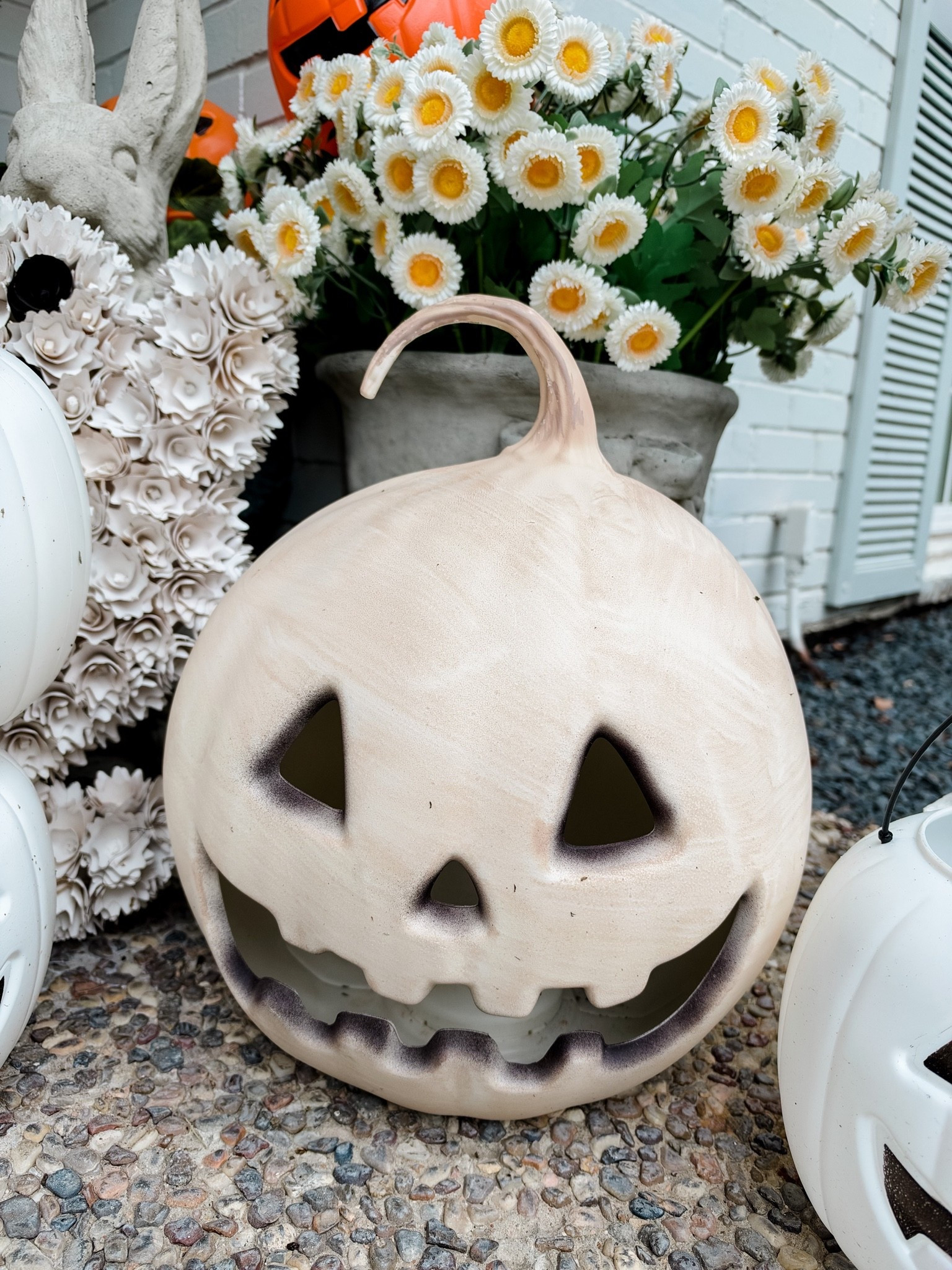 Light up porch pumpkins