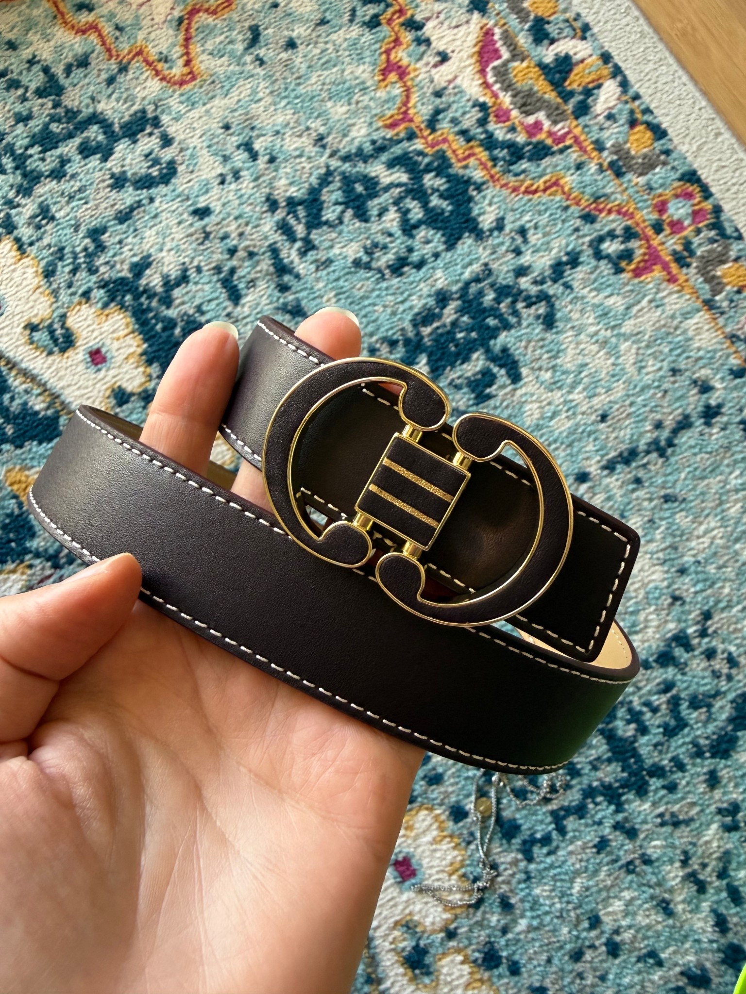 This deep burgundy leather belt is on major sale! I recommend sizing up. Check back for more stock! 