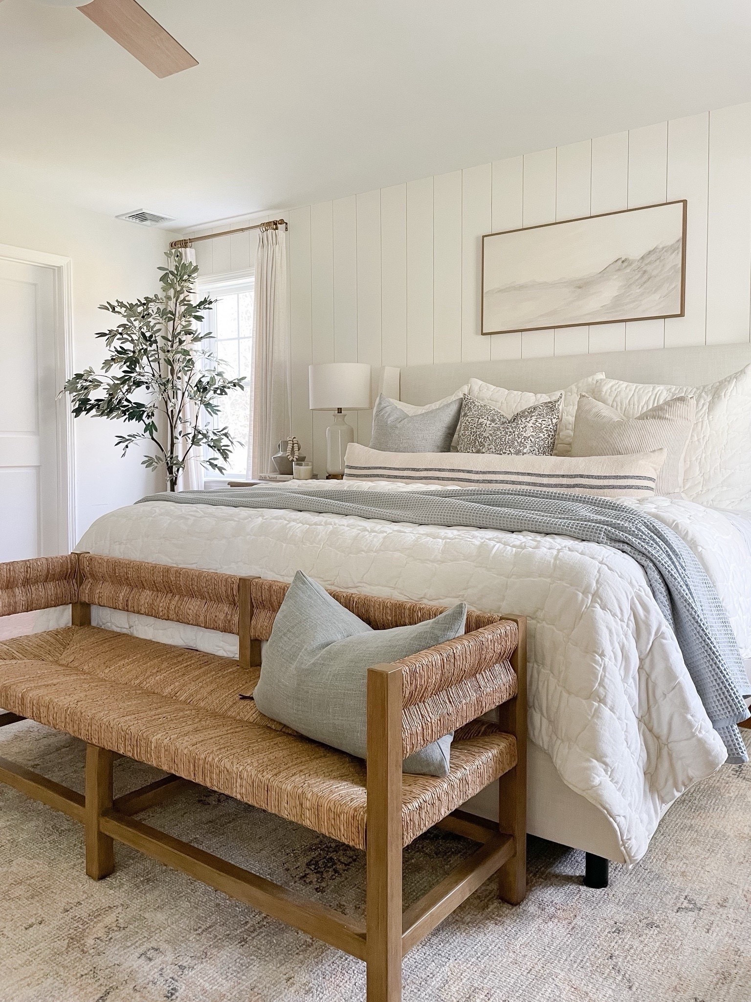 Modern Bedroom Design

Home Home design  Modern home  Home decor  Bedroom design  Bedroom inspo  Bedroom finds  Bed Decor  

Upholstered bed, vintage bench, pottery barn bedding, wall art, nightstand 

#LTKFindsUnder100 #LTKHome