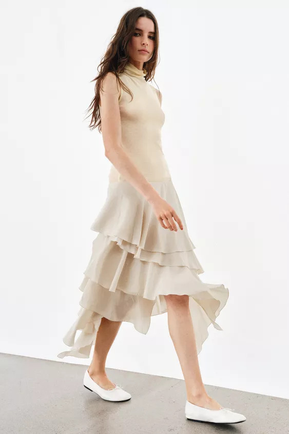 FLIESSENDER ROCK MIT VOLANTS ZW COLLECTION | Zara DE
