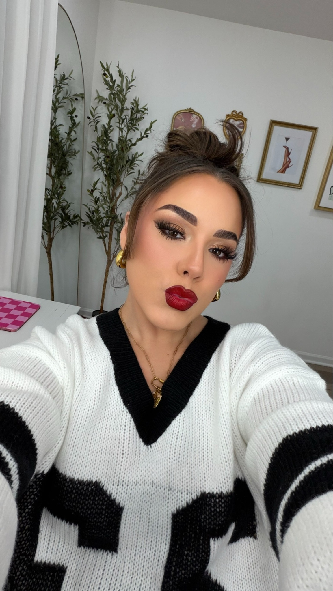 Holiday glam makeup must haves for this Smokey eye & Red lip combo 💋

#LTKSeasonal #LTKHoliday #LTKBeauty