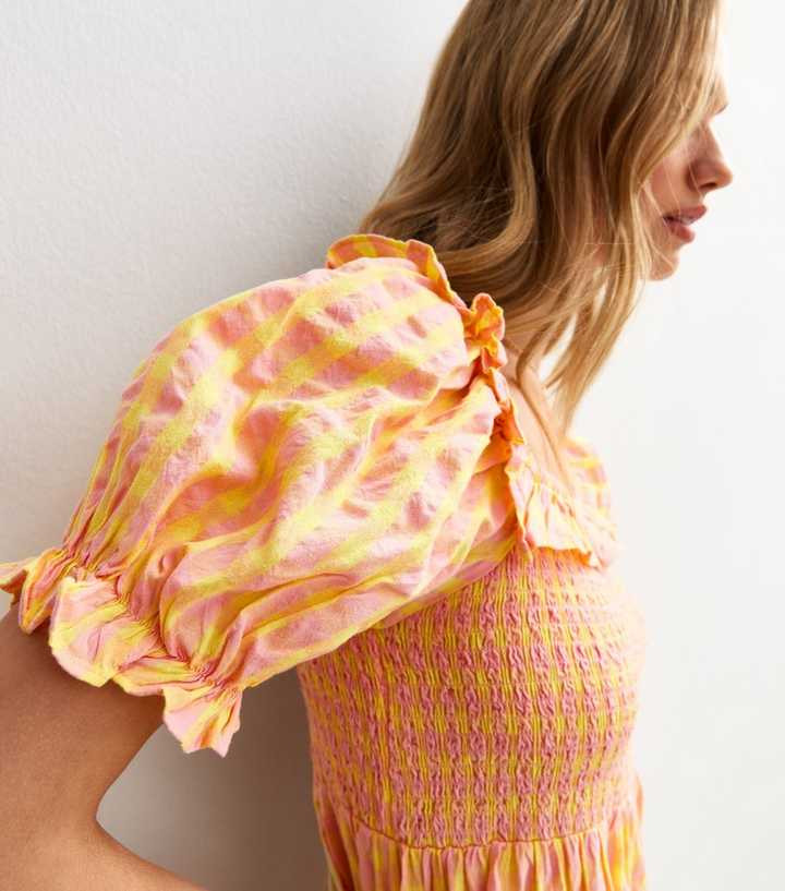 Pink Textured Gingham Smock Puff Sleeve Midi Dress | New Look | New Look (UK)