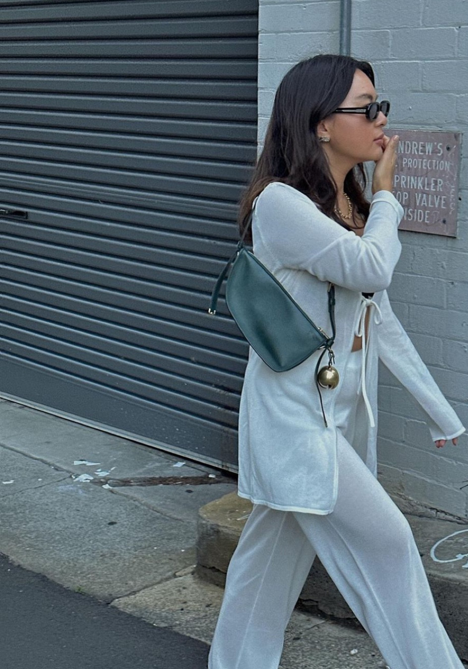 Sling bag - chic shape 

#LTKaustralia