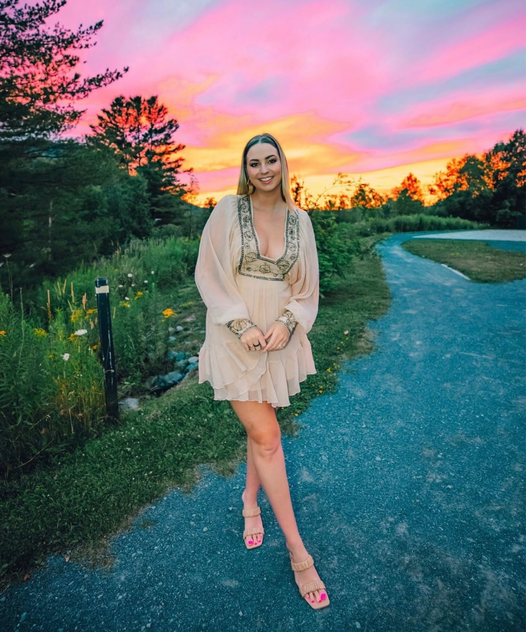 Similar dresses to this 🫶

#LTKcurves #LTKstyletip #LTKFind