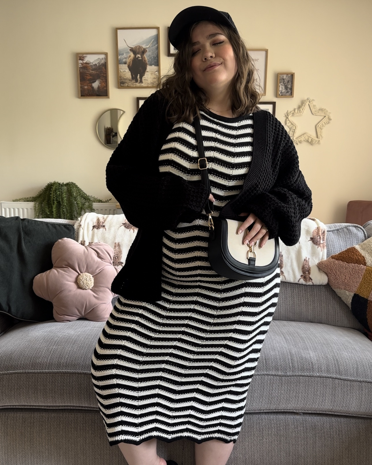 I’m ready to wear cute knits for summer now 🌞🍹

#knitwear #midsize #summerootd #summerstyle #midsizefashion #summeriscoming #pintereststyle #newlook #thatnewlookfeeling #highstreetfashion #streetstyle #everydayoutfits #petitoutfit #blackoutfit #monochromestyling


#LTKuk #LTKmidsize #LTKsummer