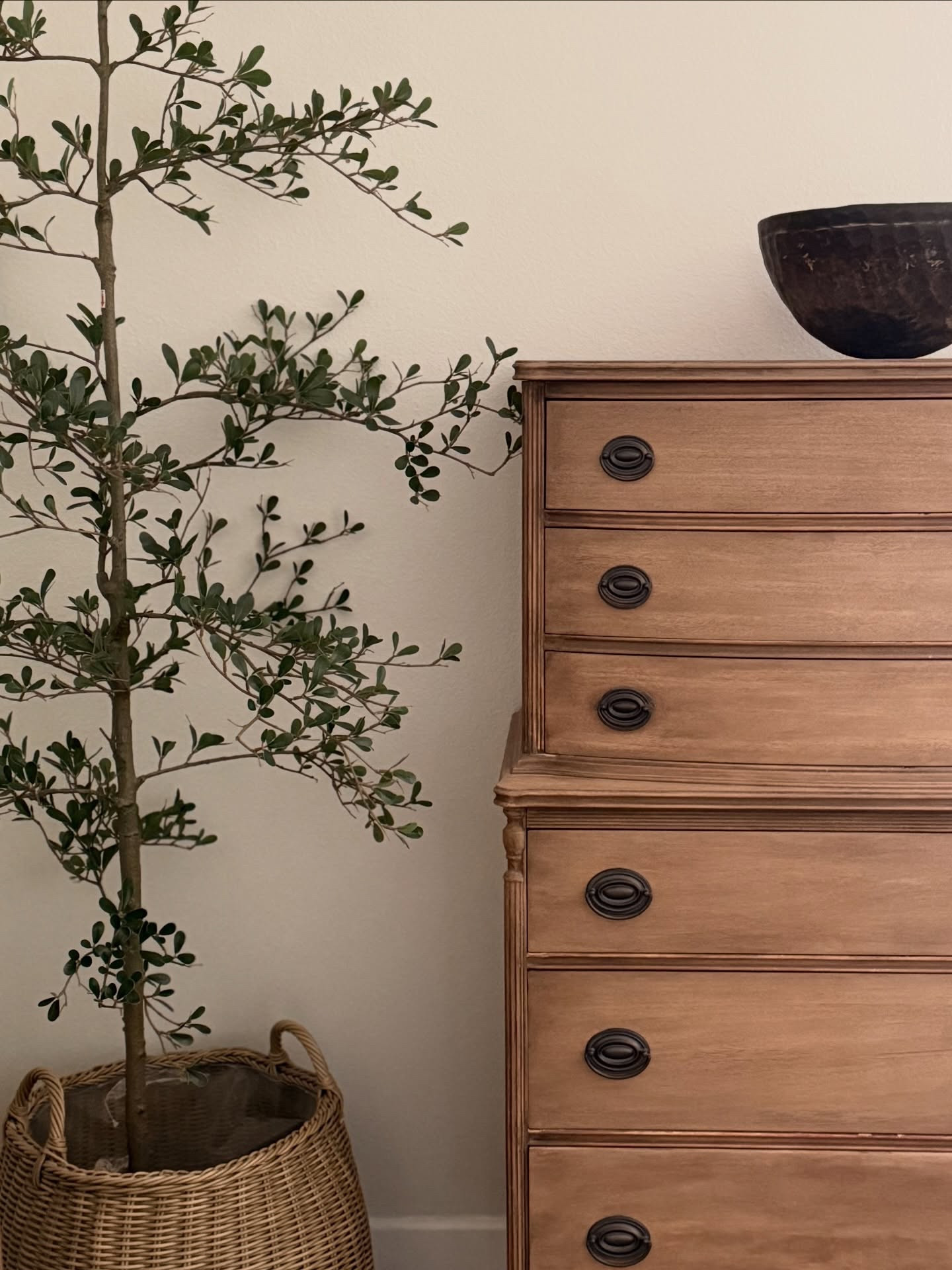 SWIPE >>>

Just some views of Organic textures, timeless bones. 

COMMENT: ORGANIC to get links sent to your inbox 

#curated #homeinteriors #shadylady #organicdesign #mcgee