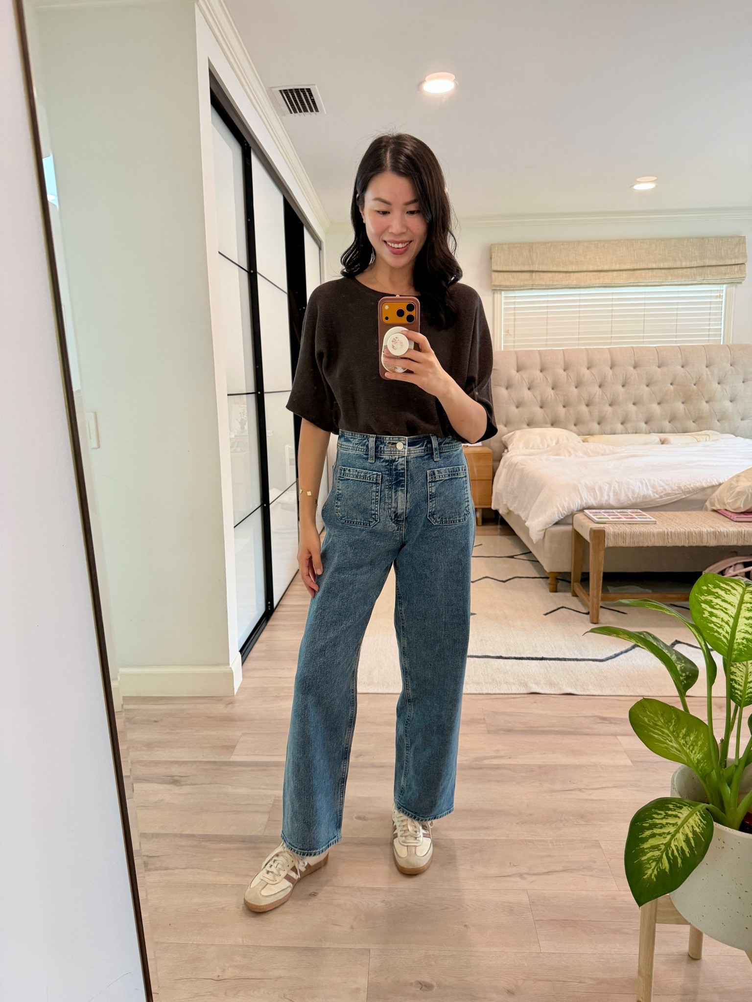 These straight-leg jeans surprised me in the best way. Super comfy, flattering, and the front pockets actually work. True to size too. I’m 5’7, 125 lbs, usually a 27 in jeans and wearing a size 4 here. Wearing them with my go-to lightweight cotton cashmere sweater.

#LTKgrwm #LTKmomlife #LTKOver40