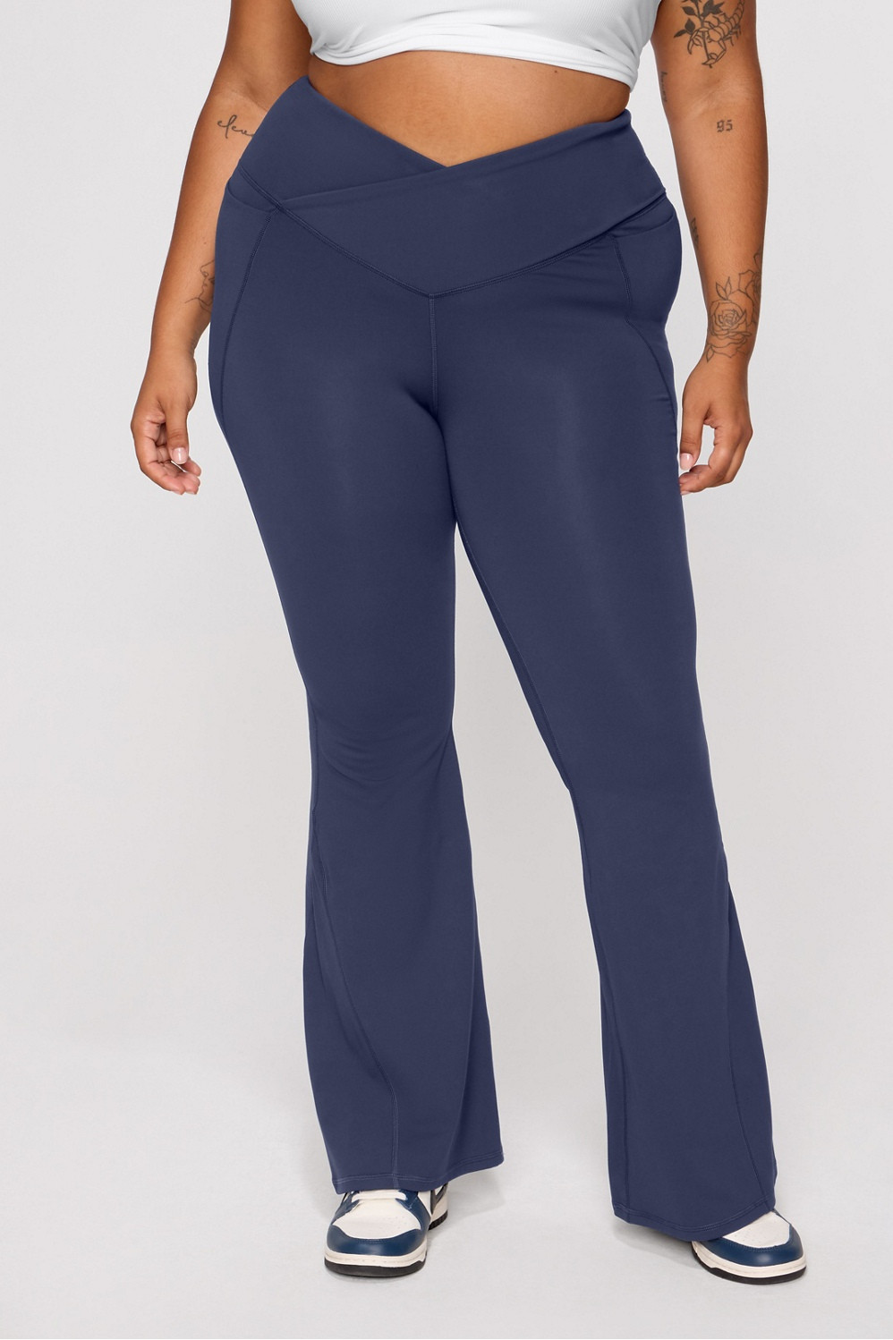 PureLuxe Everyday Crossover Flare | Fabletics