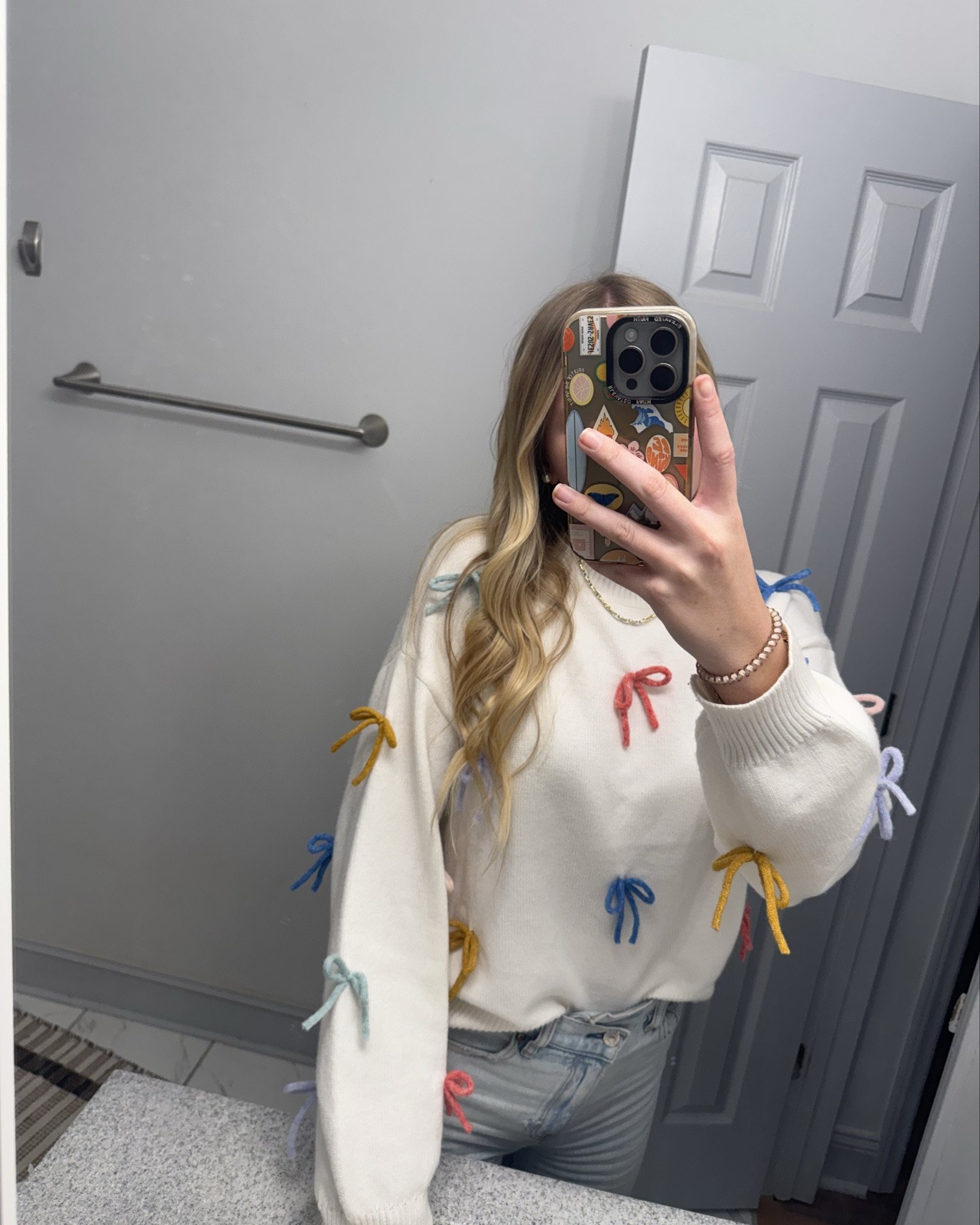 CUTEST SWEATER EVER!!!

#LTKWatchNow #LTKHome #LTKActive