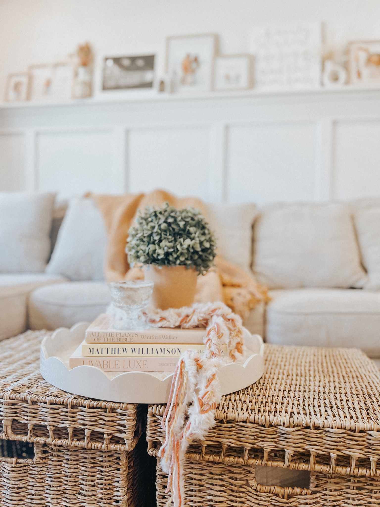 Living room fall vibes

#LTKstyletip #LTKhome #LTKSeasonal