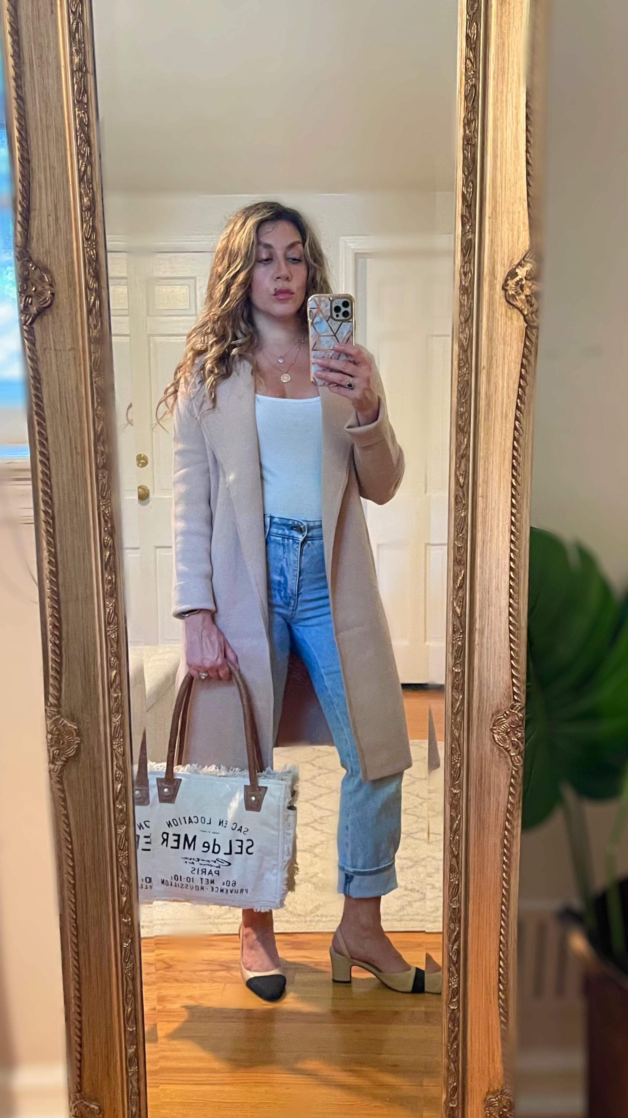  Mini Fall Capsule Wardrobe pulled together with the perfect soft and cozy cardigan 👌🏼🤎
—-
Wearing a small in the cardigan, a small in the joggers as well as a small in the faux leather leggings. #falloutfits #cardigans #fallcapsule

#LTKstyletip #LTKVideo #LTKSeasonal