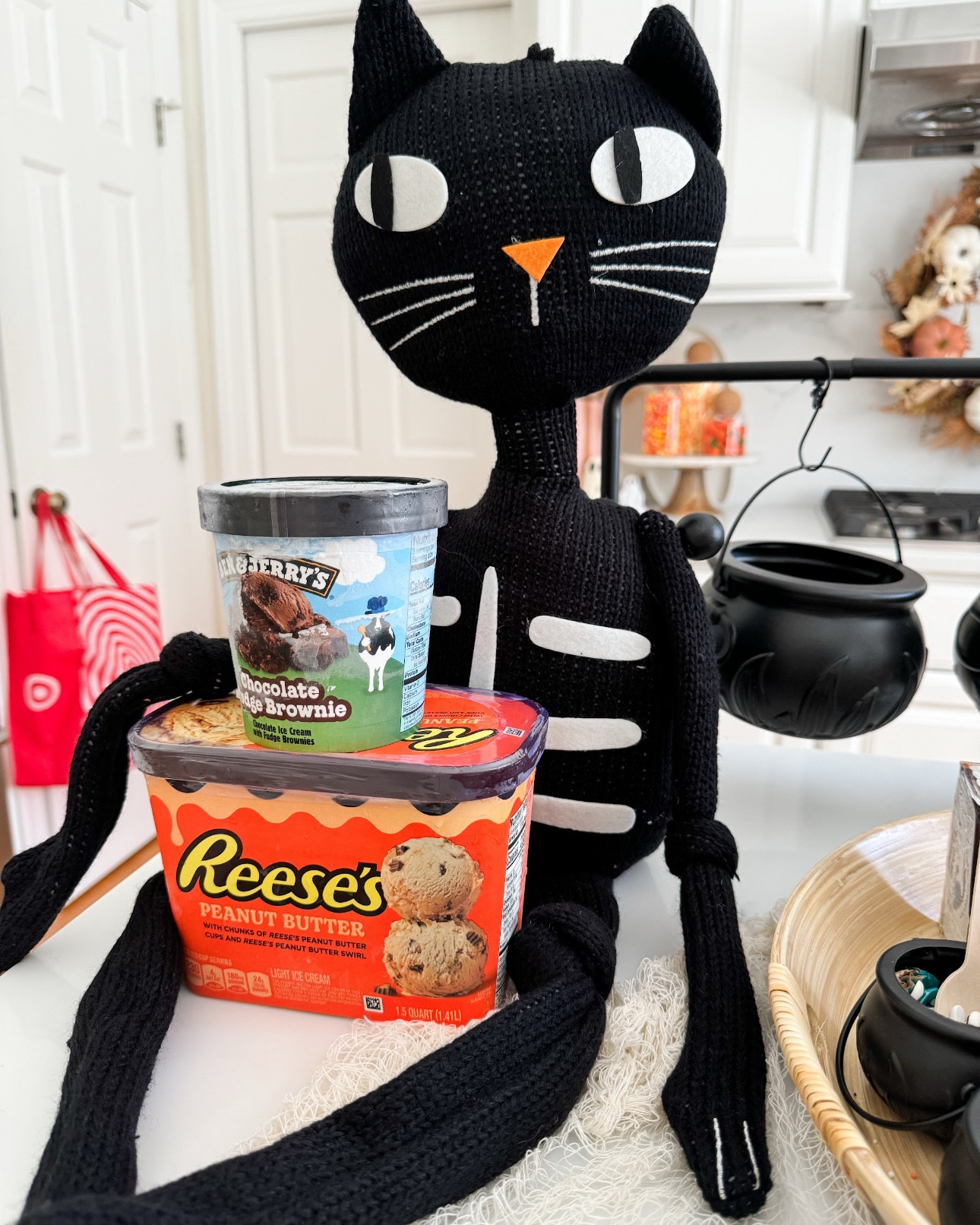 #Ad Had the most spooktacular time indulging in Halloween ice cream bar fun with   @benandjerrys, @Talenti, @KlondikeBar, and @Breyers from @Target. Each scoop was a delightful monster, and the laughter was even sweeter. Here’s to a night filled with treats and tricks! Try this with your friends and family during the spooky season, it will be a hit! If you comment shop, I will share all of the things from my post!!   
. 
#HalloweenSundaeParty #Scary #IceCreamSundae #Target #TargetPartner #Halloween 

#LTKHome #LTKHalloween #LTKSeasonal