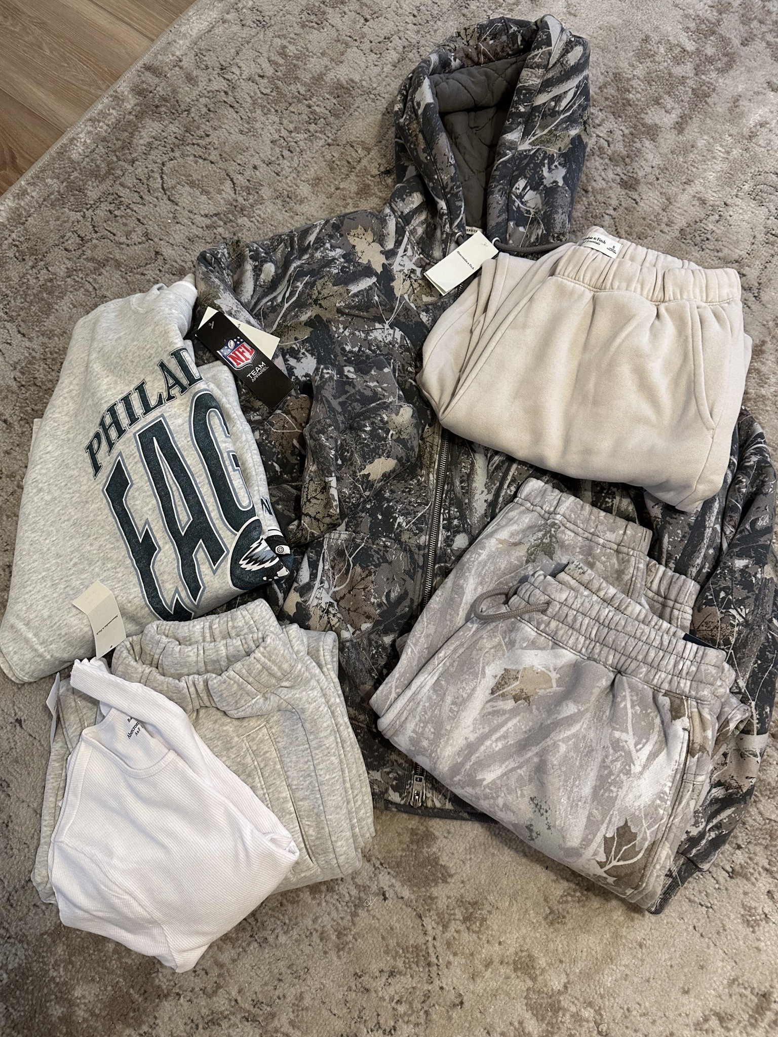Abercrombie Haul 🤎 Just waiting on a few things! #abercrombie #abercrombiehaul #camo #fallfashion

#LTKSeasonal #LTKGiftGuide #LTKHoliday