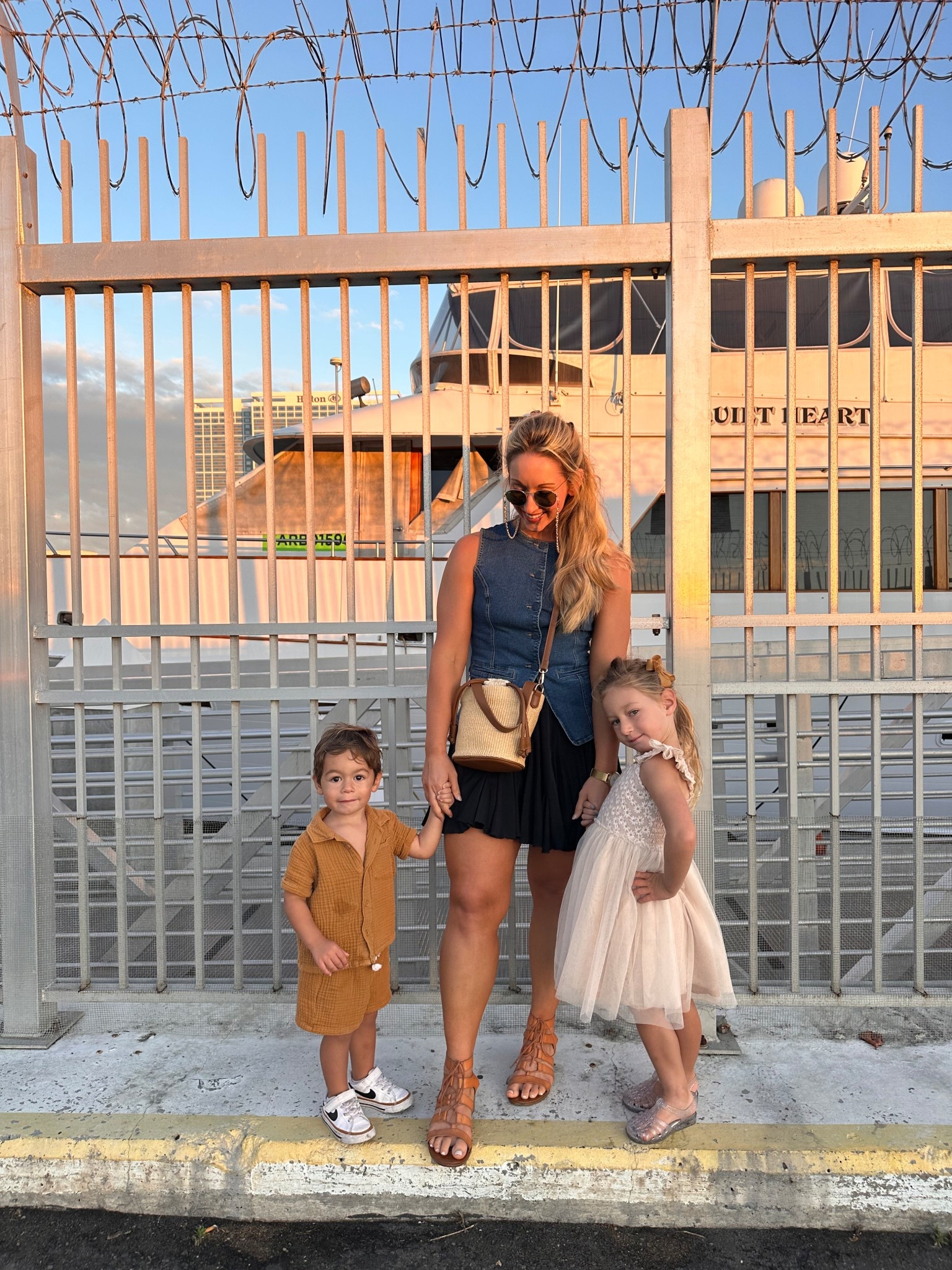 Affordable date night look

M in vest and skirt

Bag and sunnies are Amazon

Sandals are like a decade old from Old Navy lol 

#LTKItBag #LTKKids #LTKFindsUnder50