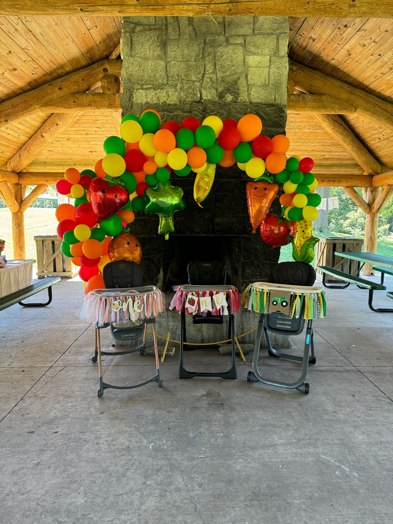 Farmers market themed balloons!! 