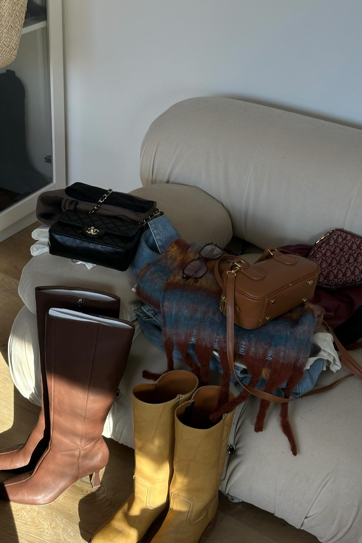 just some fall outfit inspo for the rest of your week.🤎 (SOME PRODUCTS ARE NOT EXACT, linked similar!!)