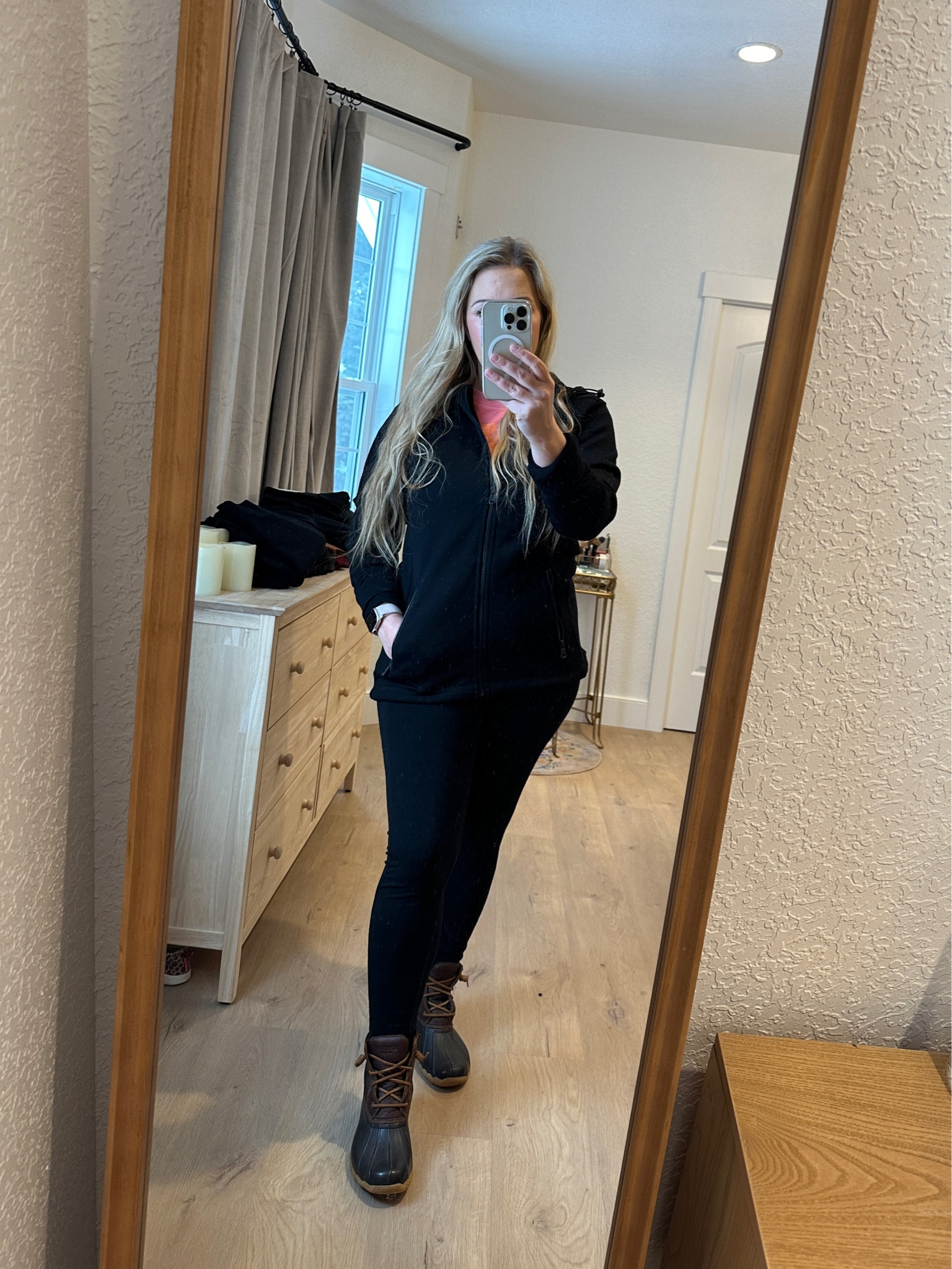 I’ve been moving my business into a new warehouse all week here in Montana and this wool sweatshirt has been the best layering piece, I’ve been wearing it every day (along with my wool leggings of course!). ✨

#LTKmidsize #LTKstyletip #LTKSeasonal