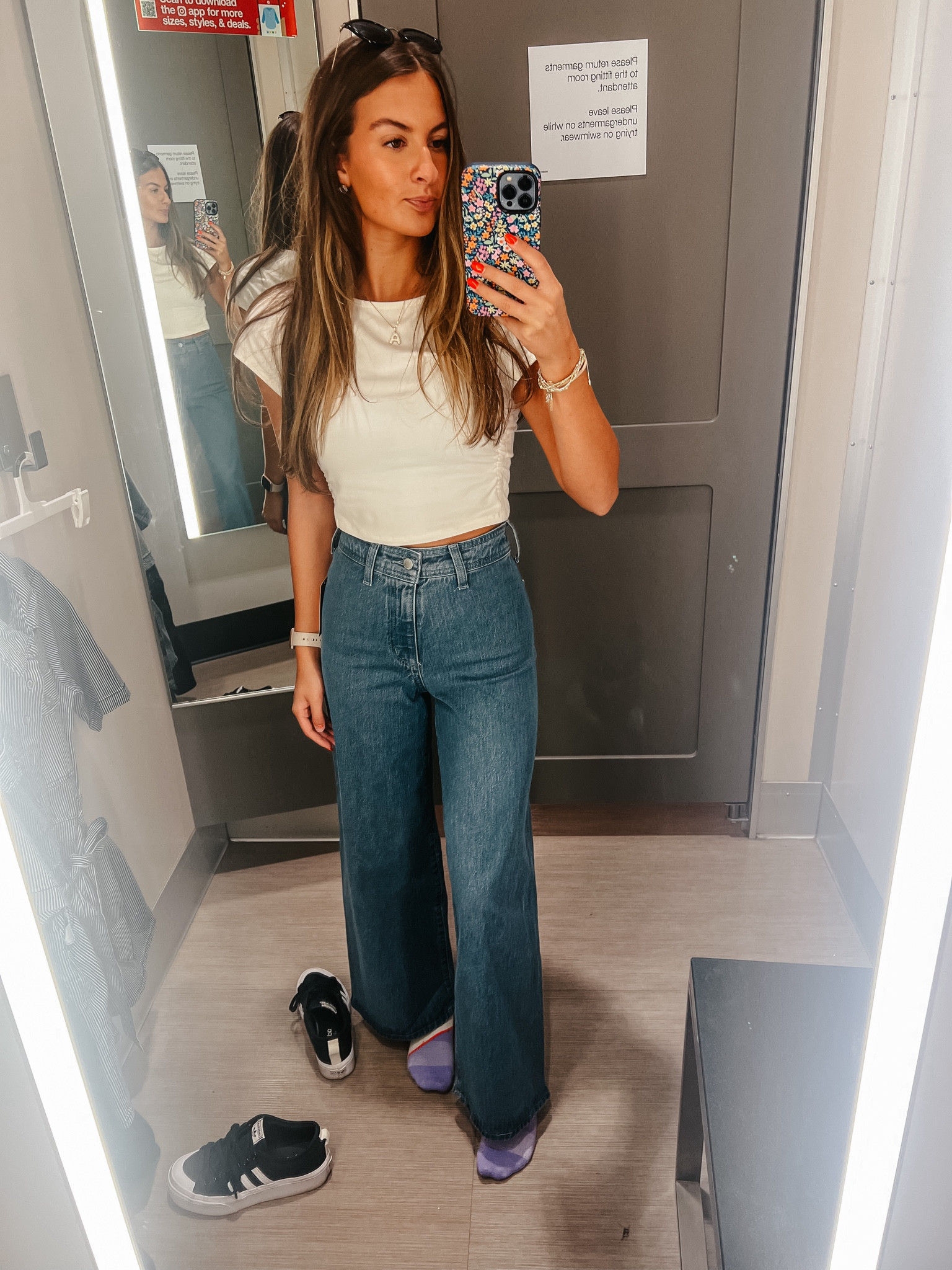 LOVING these jeans from targey😍😍😍 wearing a size 00 for reference🤗

#LTKStyleTip