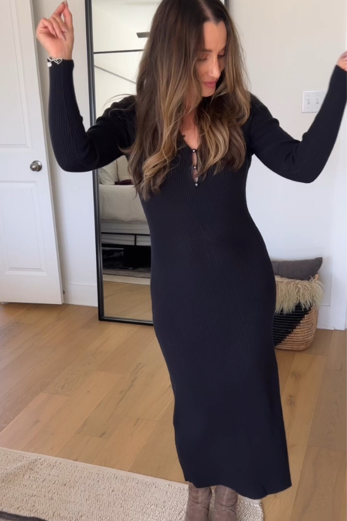 Chic and comfy?! Sign me up. This is a perfect Thanksgiving dress. Also super cute for a biz caj look! 

#LTKSeasonal #LTKHoliday #LTKWorkwear