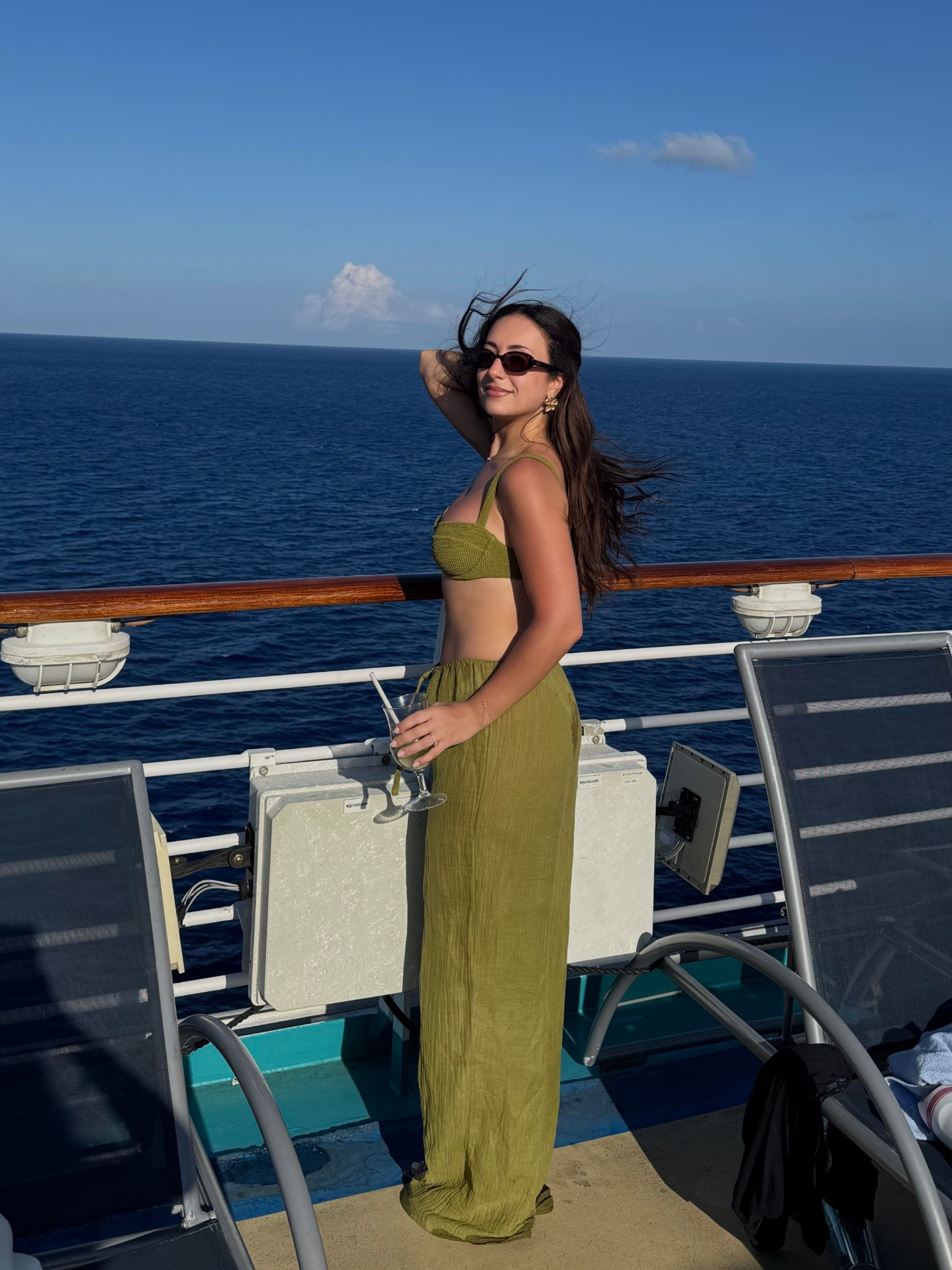 not the same color because I got it on final sale but these are the two pieces I love for the beach !! #swimwear

#LTKSeasonal #LTKFindsUnder50 #LTKSwim