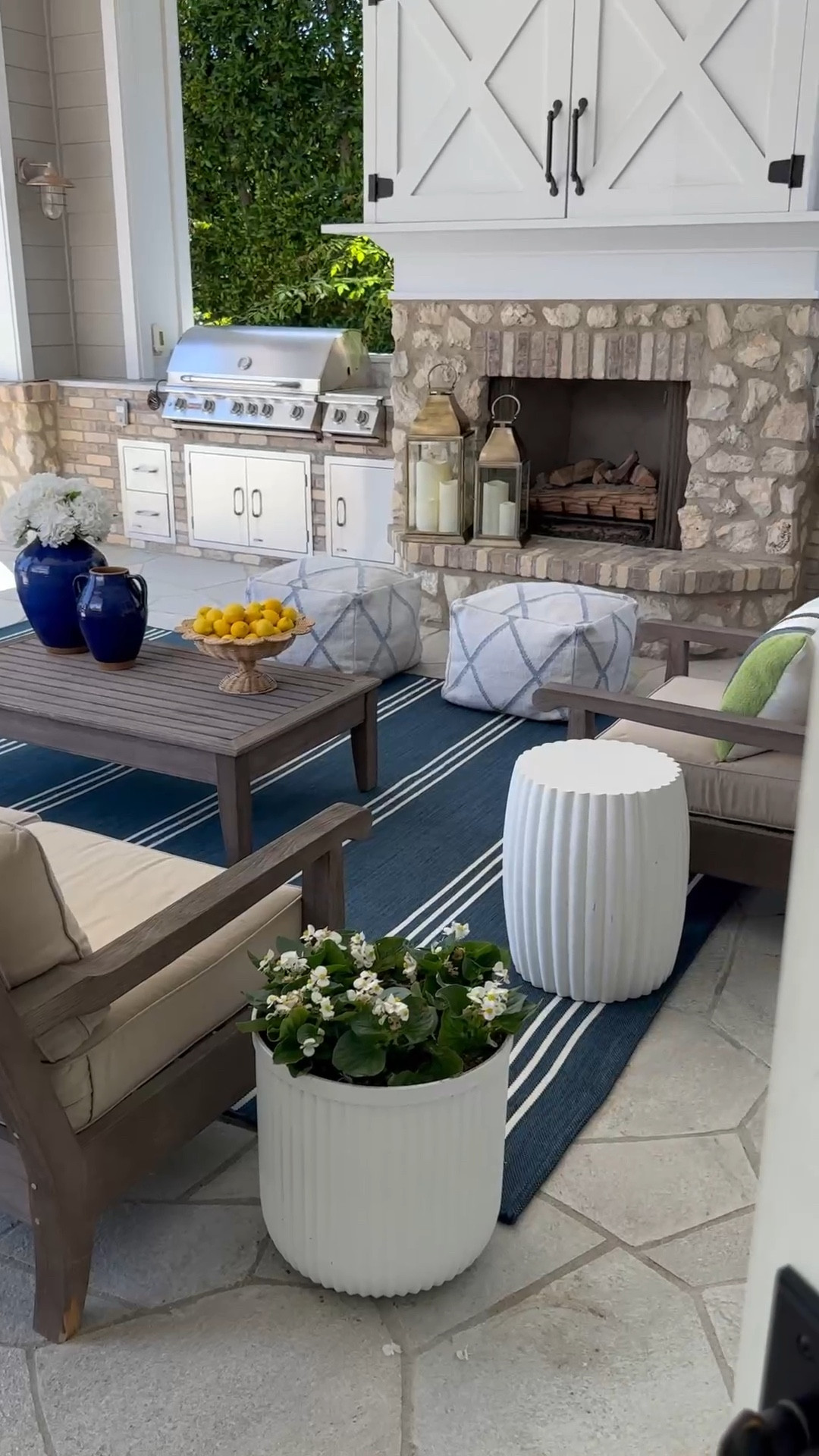 Outdoor patio decor! 💙🍋

#LTKHome #LTKMothersDay