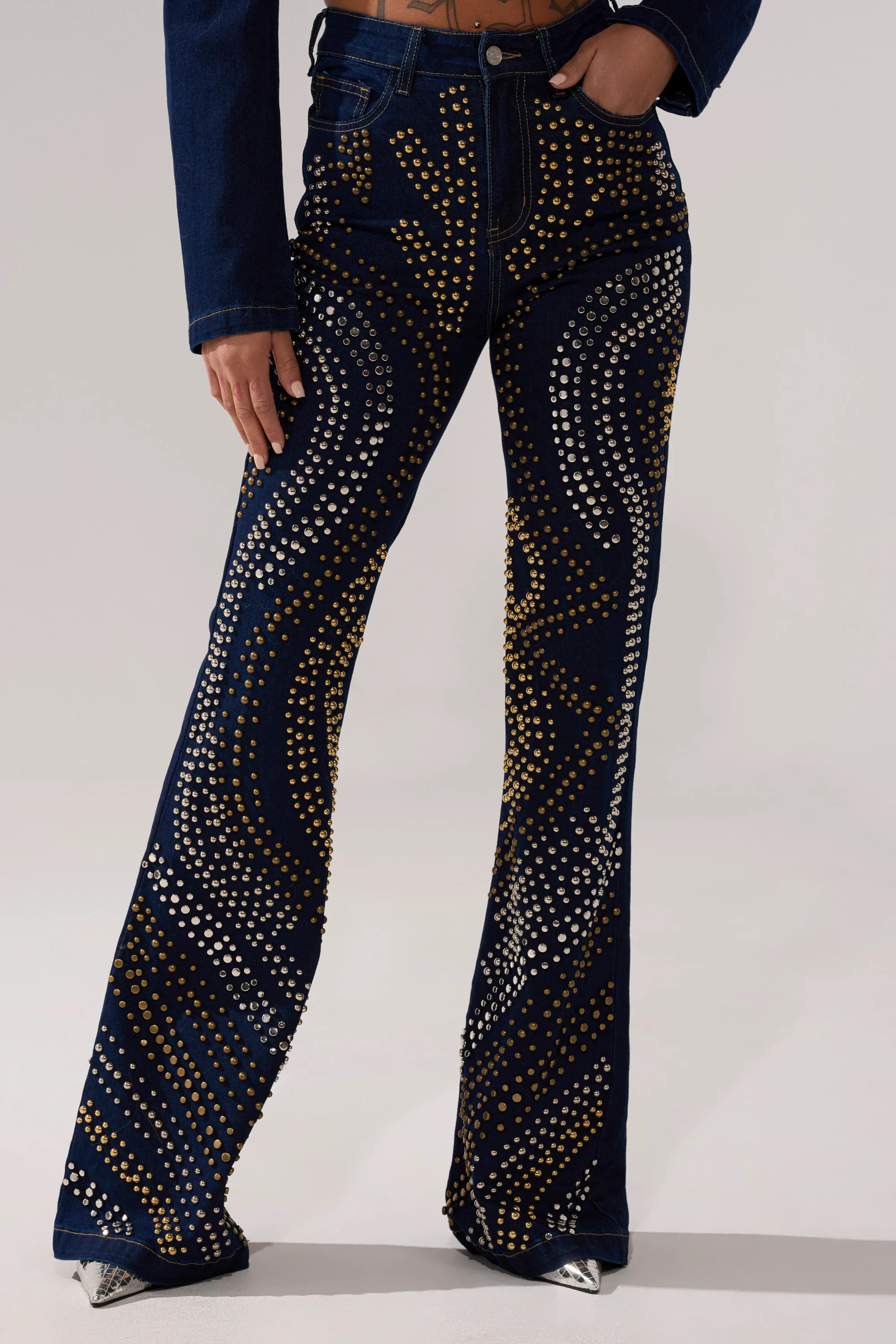 CHEYENNE STUDDED FLARE DENIM | AKIRA