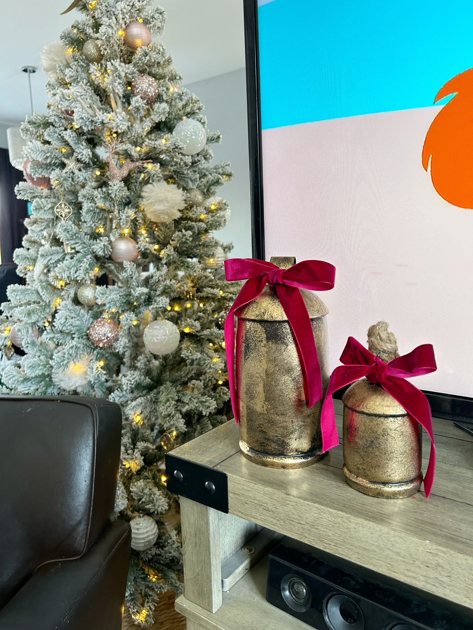 Christmas touches in my home. 

Amazon Canada
Bells
Flocked Christmas tree
King of Christmas

#LTKcasa #LTKcanada