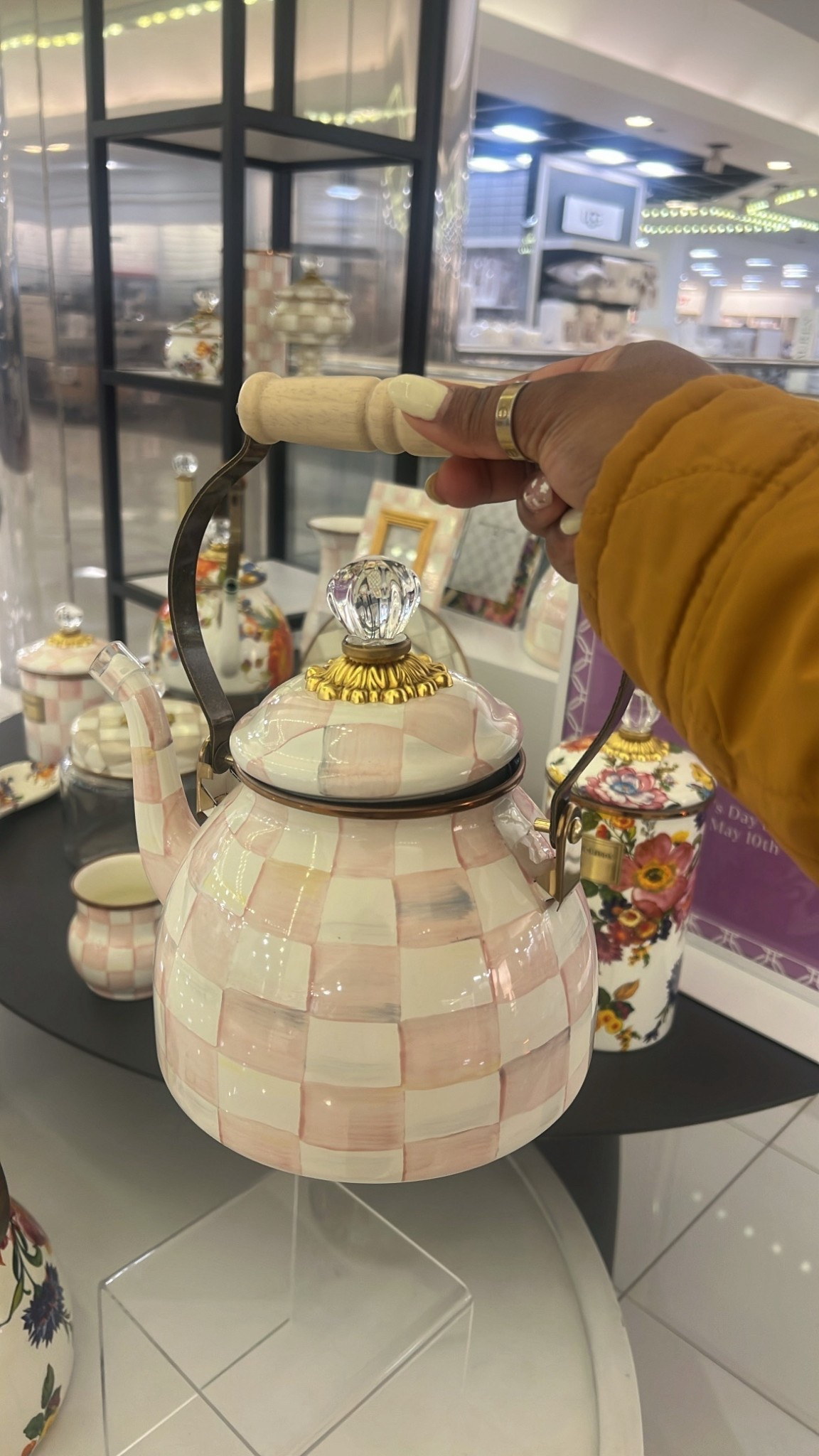 
Macy’s find 🤎✨
The perfect Mother’s Day gift idea the Mackenzie Teak Cattle is such a beautiful, timeless piece to elevate any space.

#LTKHome #MacysFind #MothersDayGift #HomeDecorFinds #NeutralHome #GiftIdeas