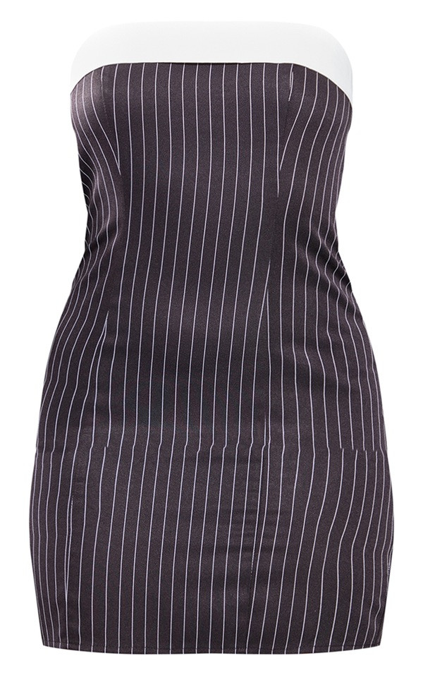 Robe bustier moulante noire à fines rayures | PrettyLittleThing (FR)