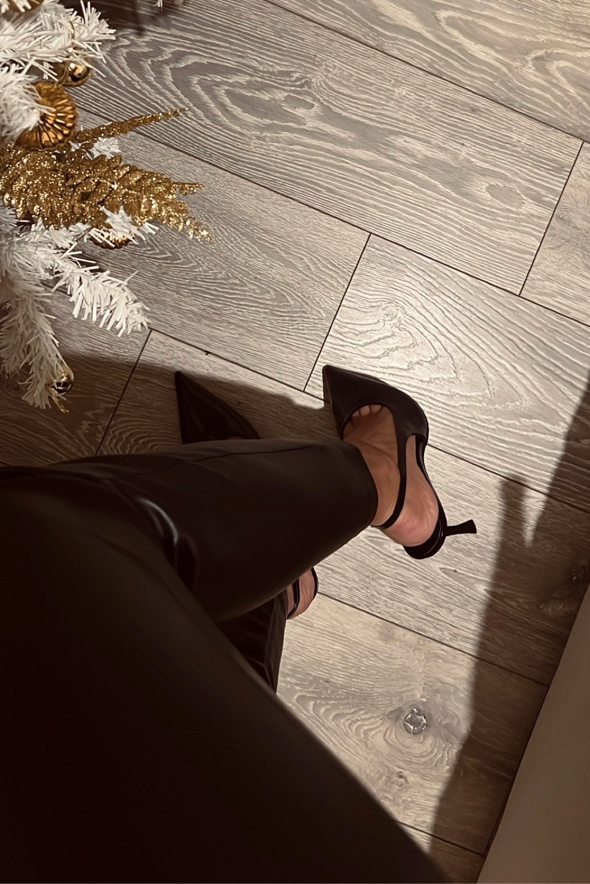 My favourite heels 🖤
Sling back Simmi heels, black heels, pointed toe, court shoe, black shoes 

#LTKstyletip #LTKSeasonal #LTKeurope