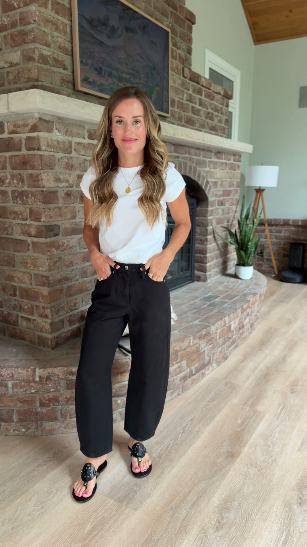 Target barrel jeans
Fit true to size, wearing shirt length at 5’2”

#LTKootd #LTKmomlife #LTKSaleAlert