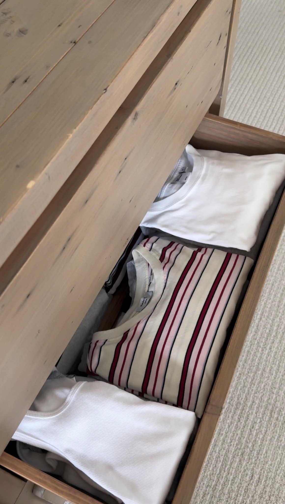 all my favorite basic tees & tanks linked below! 