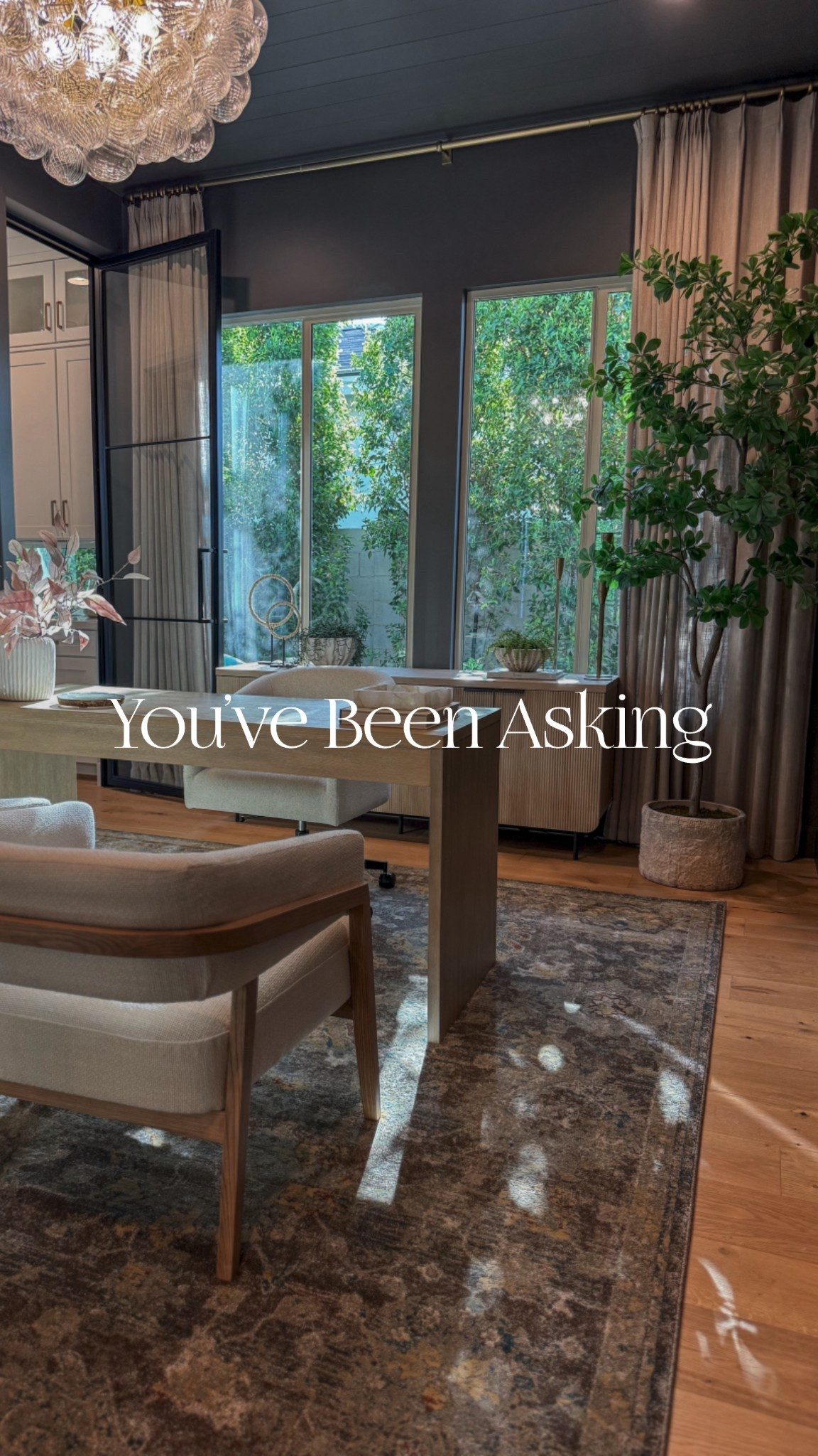 You’ve been asking after seeing her and my stories recently. I linked all of my office items that I was able to.

Home office-traditional area rug-Brown area rug-Moody office-
Moody modern office

#LTKHome #LTKSeasonal #LTKStyleTip