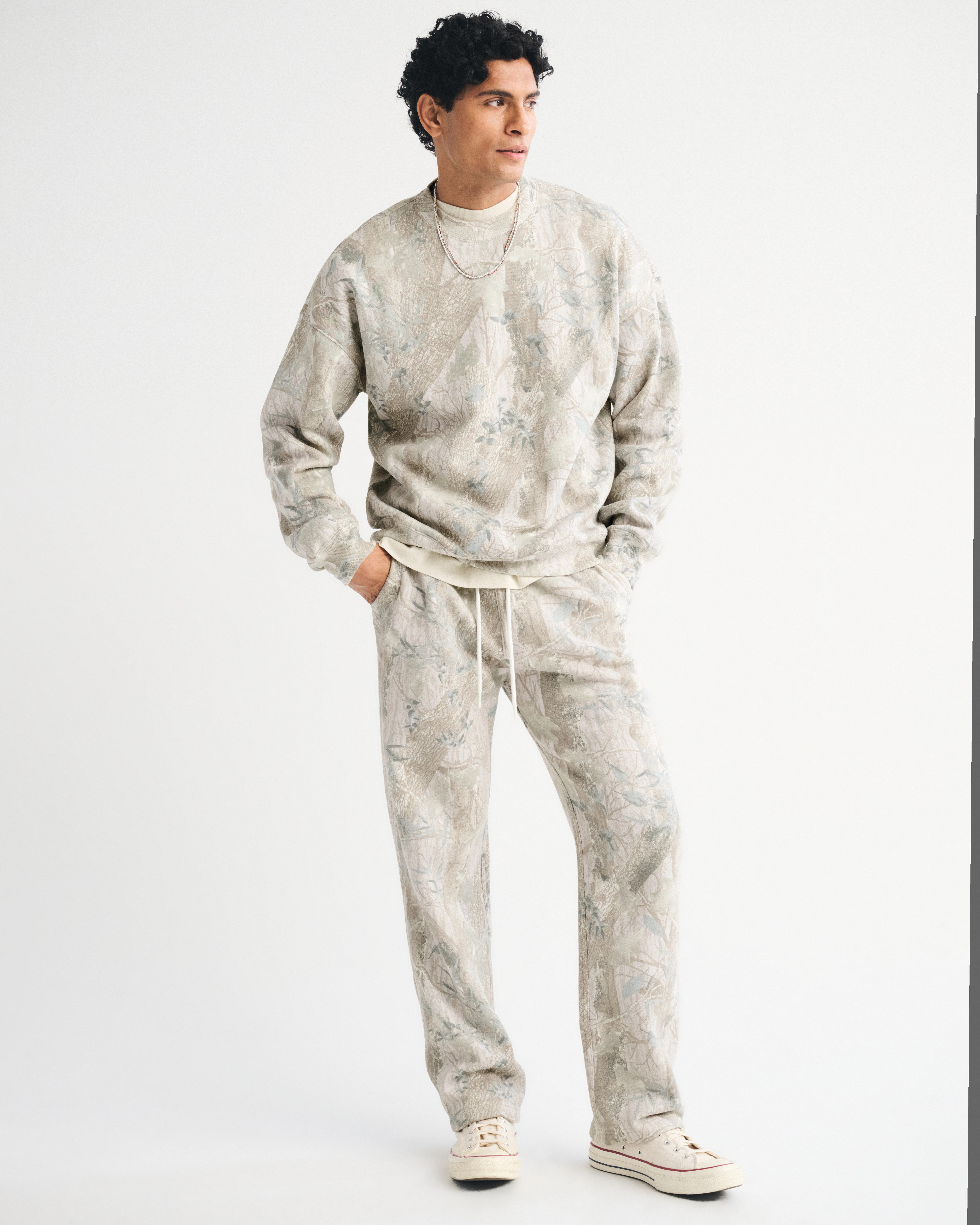 Essential Straight Open-Hem Sweatpant | Abercrombie & Fitch (US)
