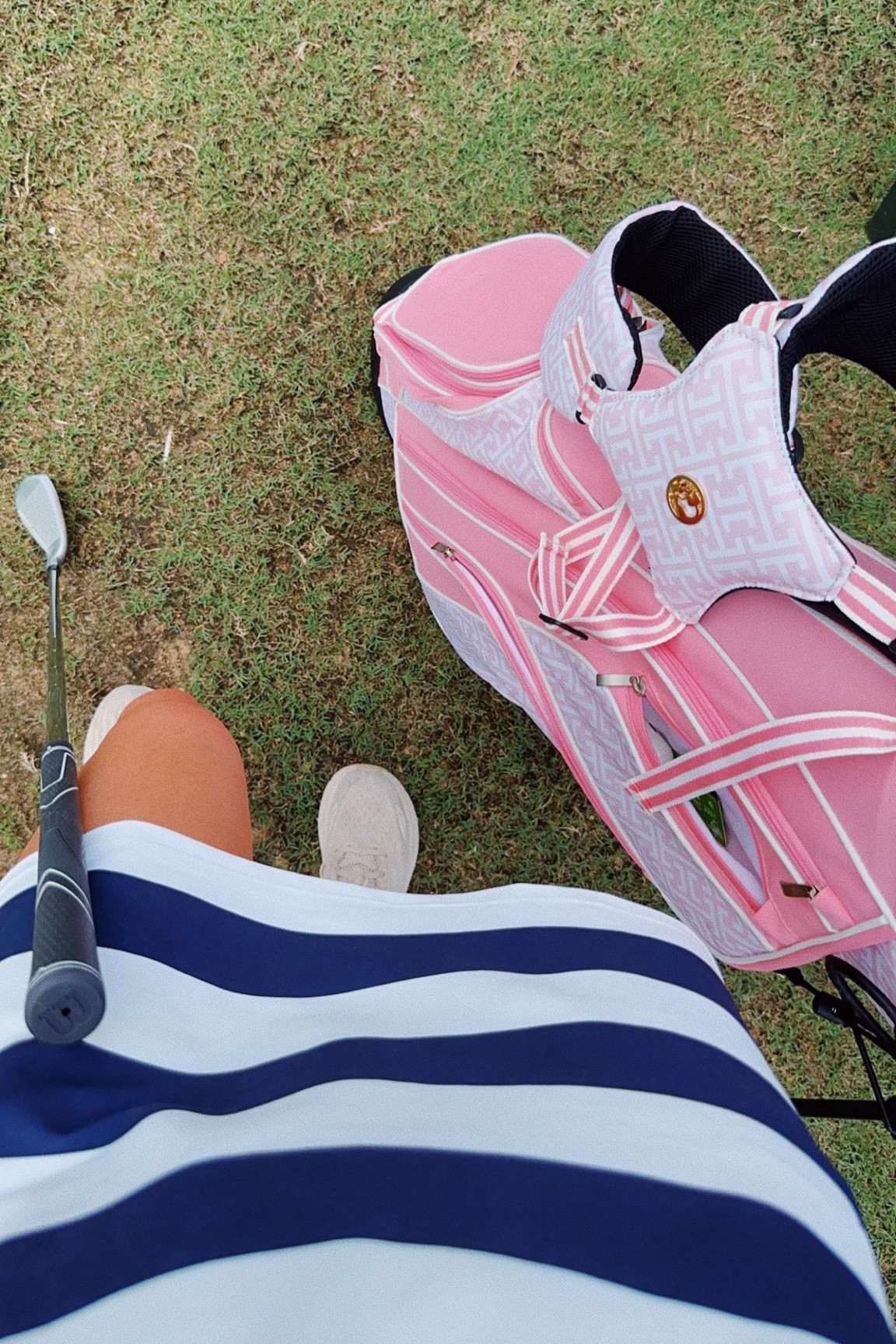 Golf bag 🩷

#LTKActive #LTKU #LTKSeasonal
