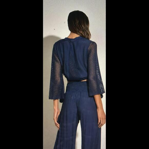 NWT Elan Navy Blue  Two-Piece Top with Flared Sleeves Front Tie Lace Insert | Poshmark