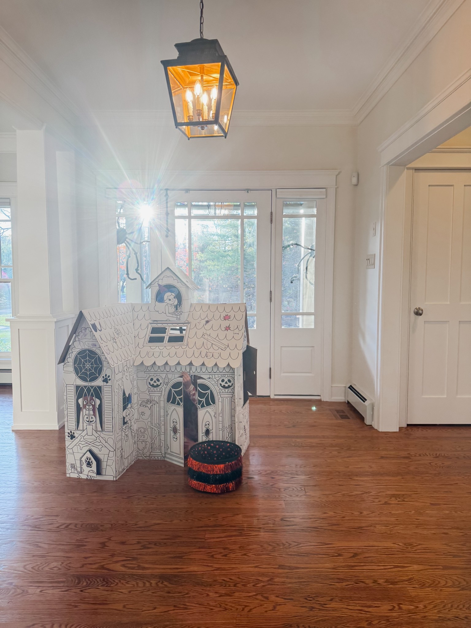 The cutest cardboard house to color for the kids! They loved this on Halloween so I’m going to grab the cardboard house for Christmas time 🤍
.
.
#target #house #christmas #kids #craft #coloring #playhouse #toddler

#LTKHoliday #LTKParties #LTKGiftGuide