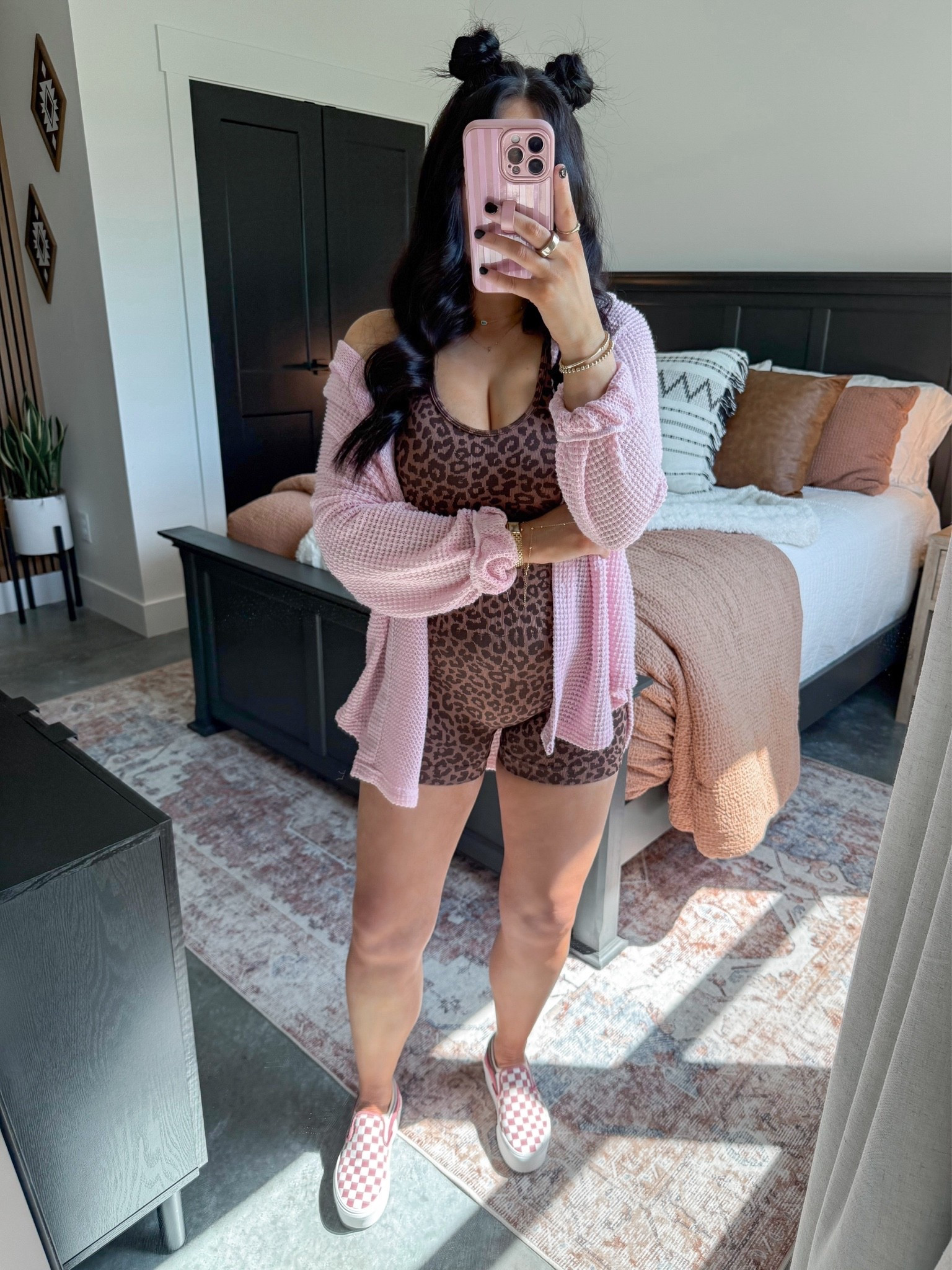 Athleisure OOTD 💕🐆

Shacket - medium -(sized up one for an oversized fit),
Leopard Print Set - large (sized up because I bought this during my pregnancy)

*Linked alternative options for my shoes since mine are no longer available!

#LTKootd