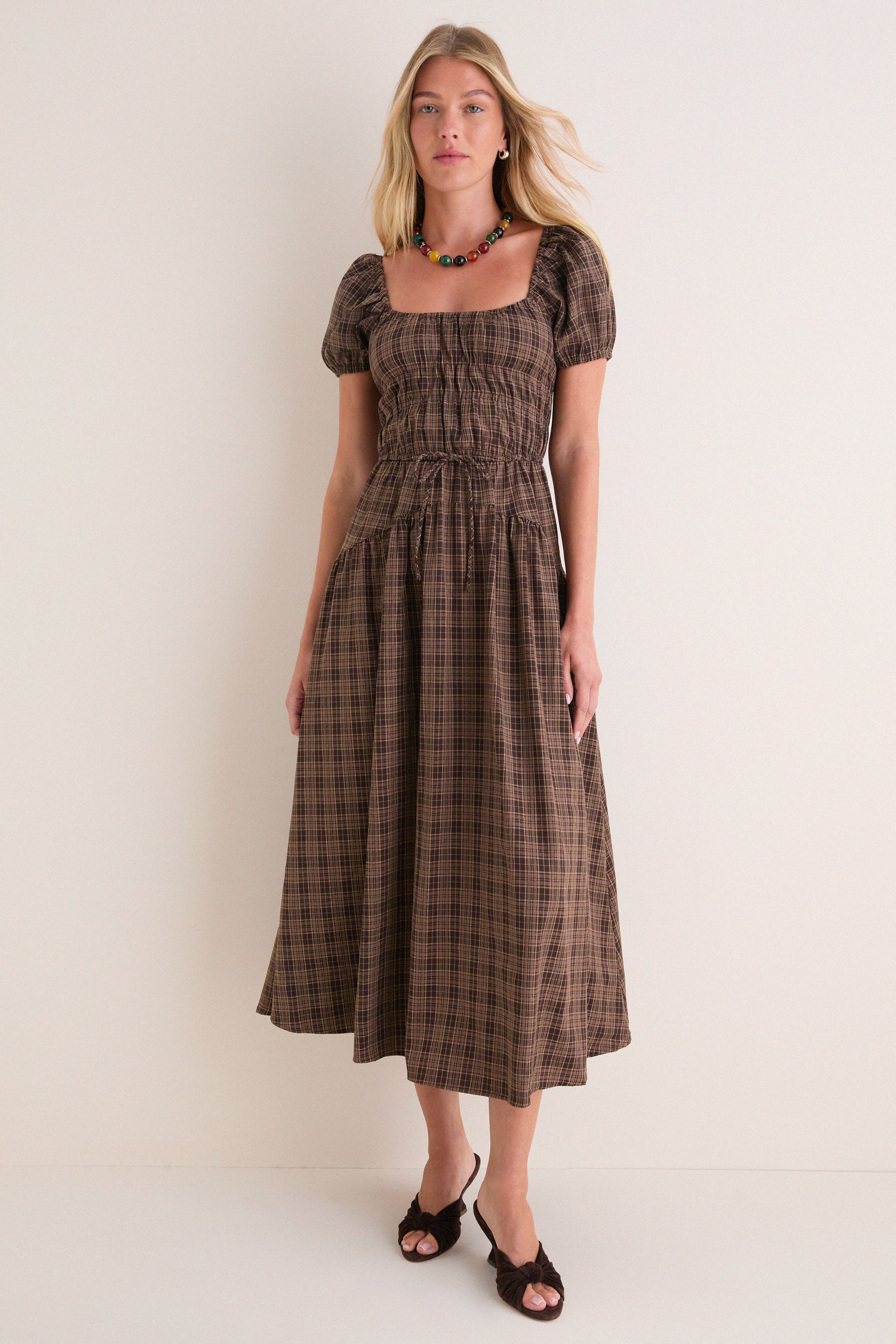 Mocha Multi Sweetheart Neck Puff Sleeve Midi Dress | Tuckernuck (US)