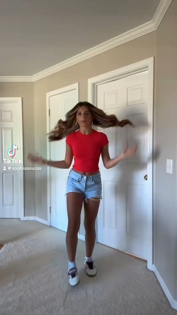 i got the top in a xs and the shorts in a 26!